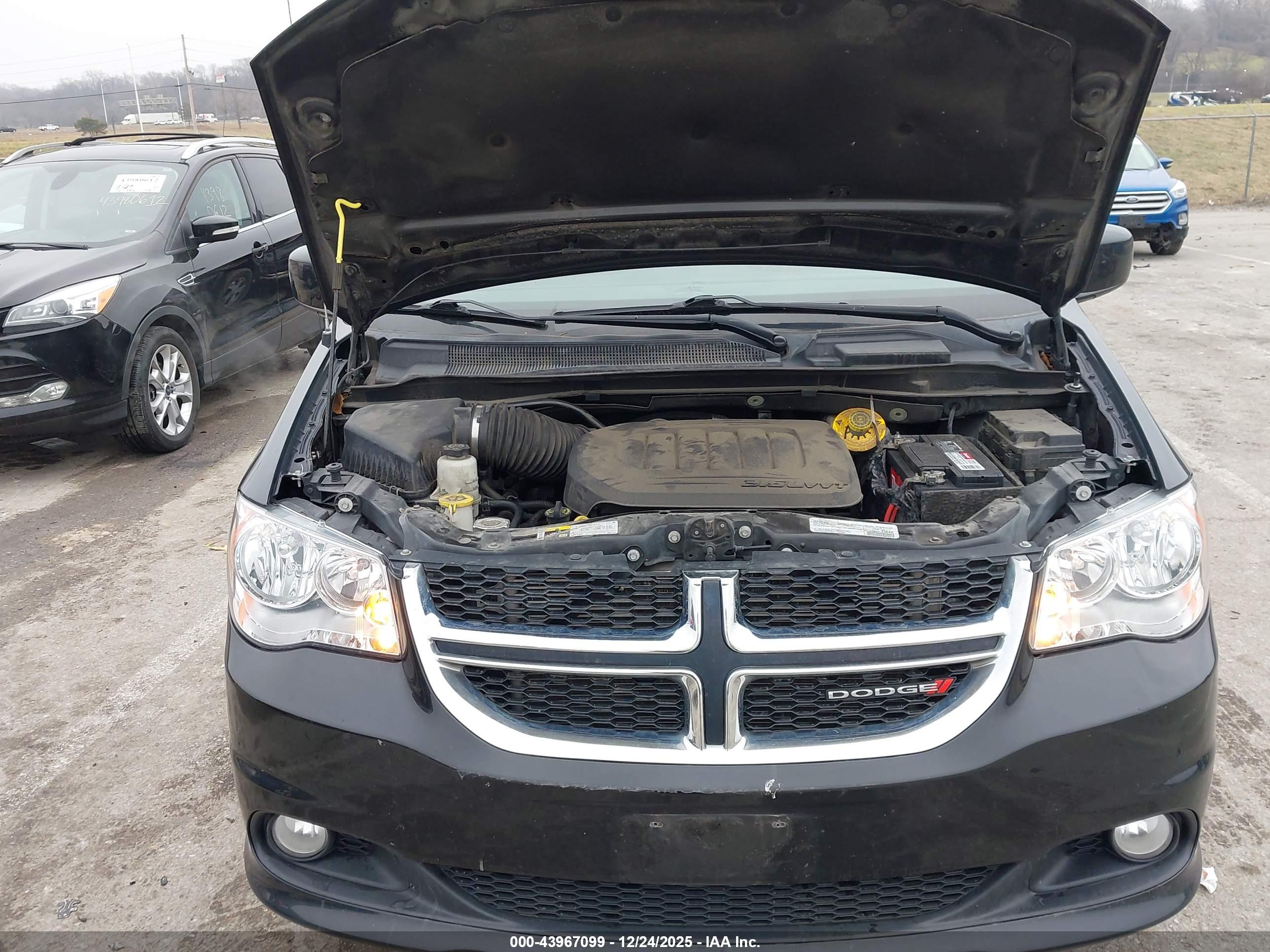 DODGE GRAND image 10