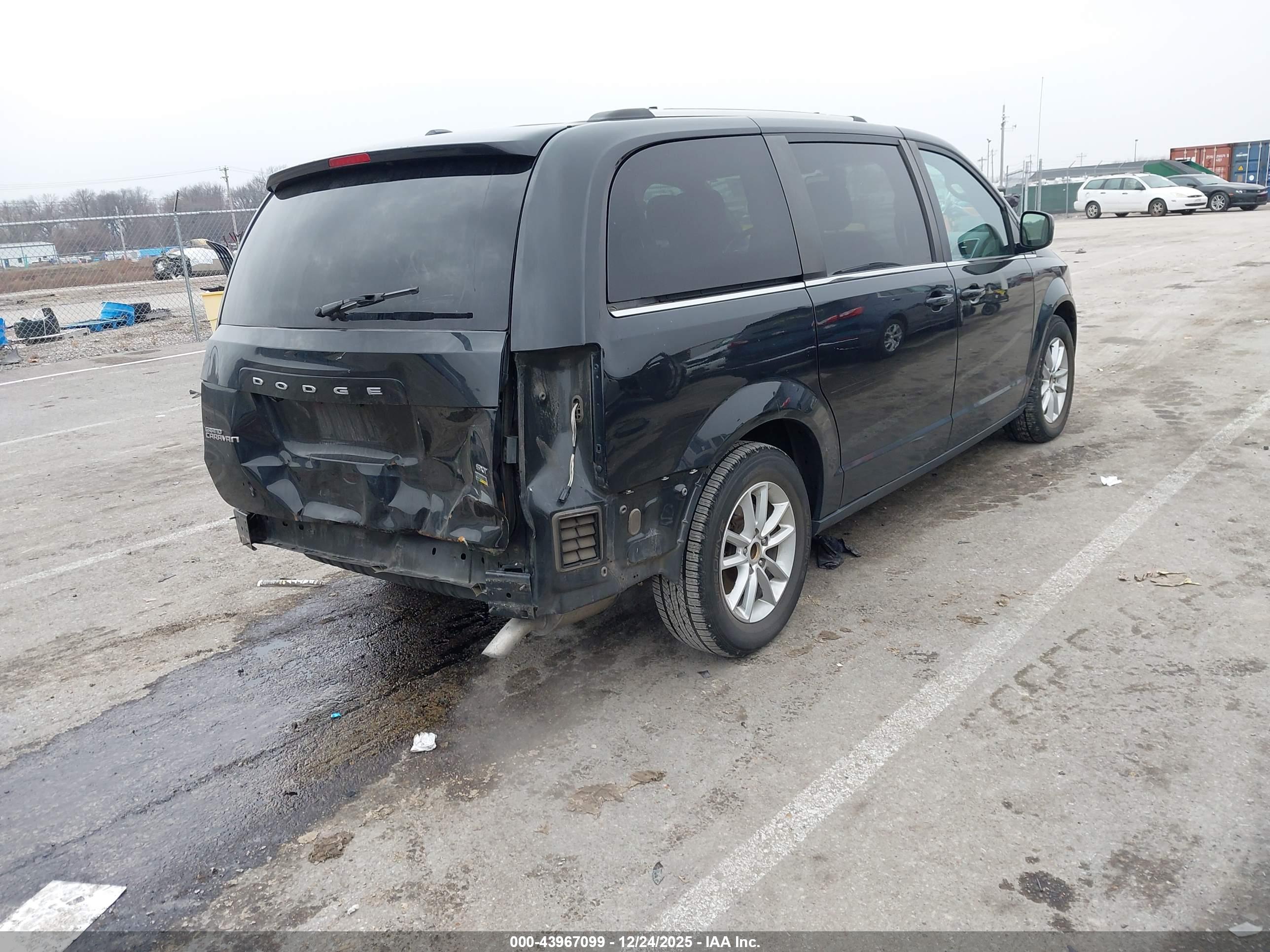 DODGE GRAND image 4