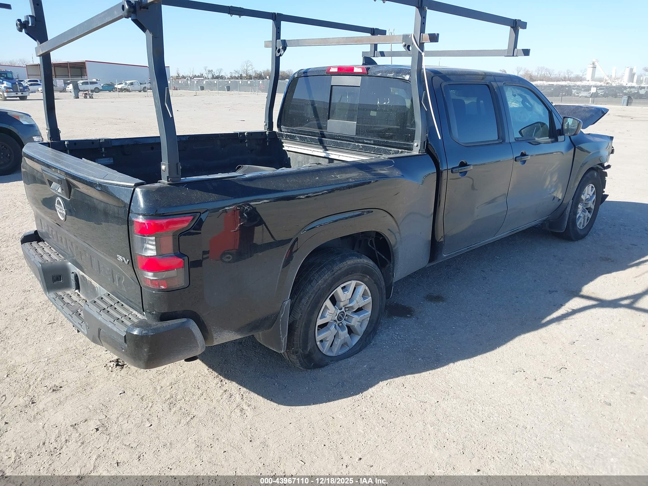 NISSAN FRONTIER image 4