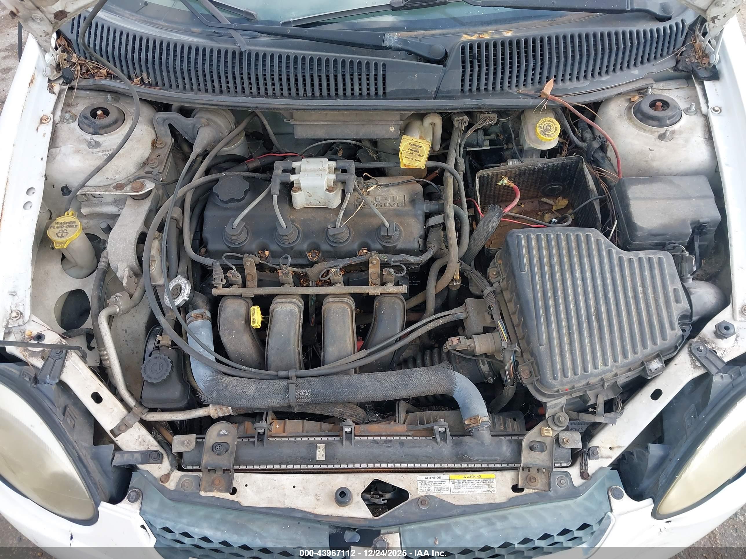 DODGE NEON image 10