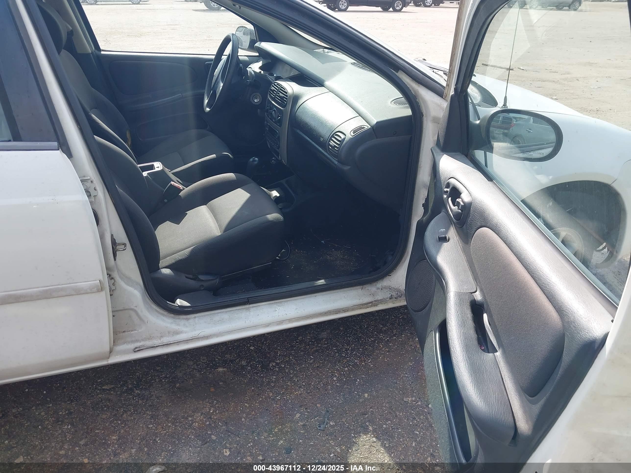 DODGE NEON image 5