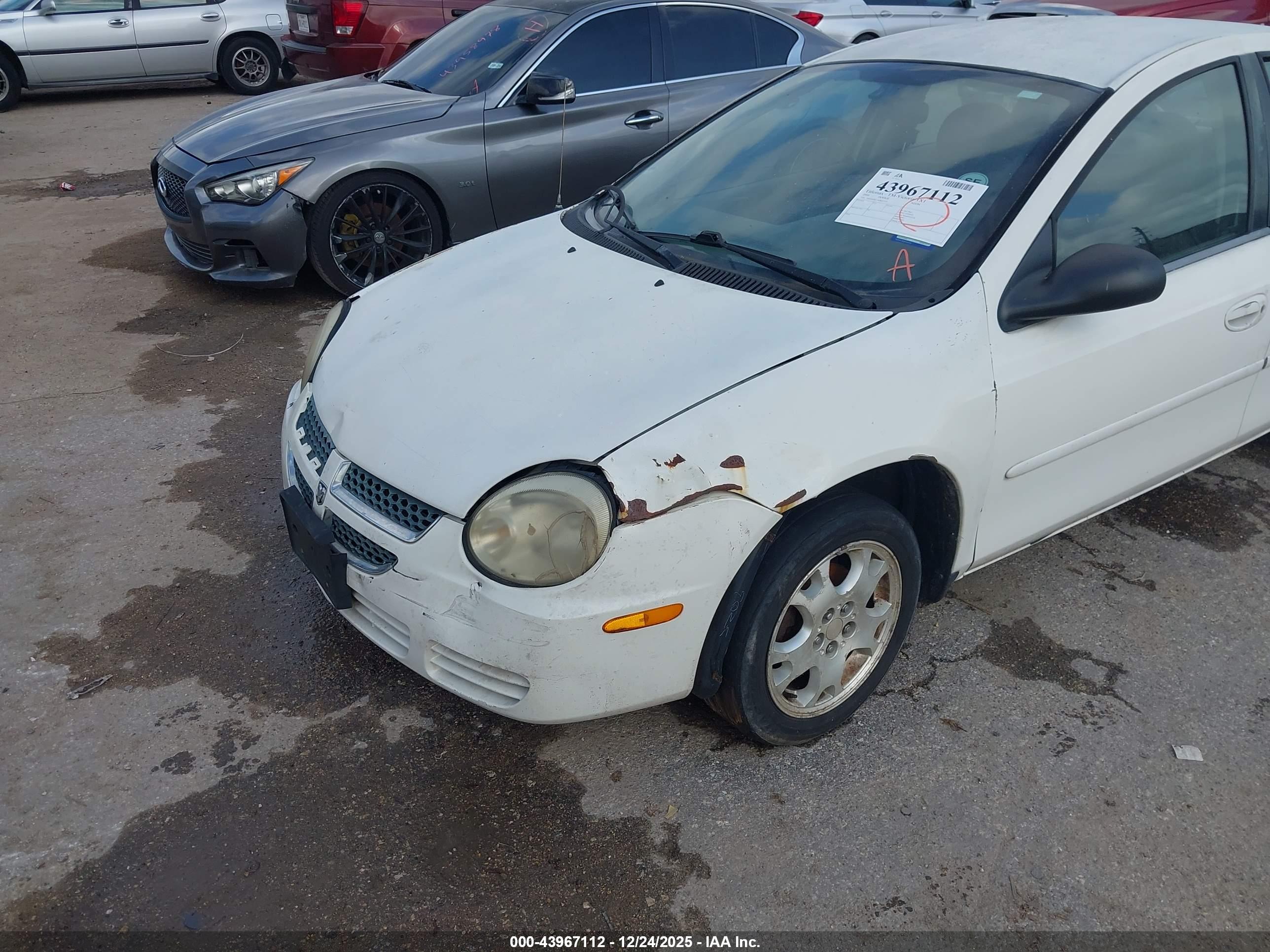 DODGE NEON image 6