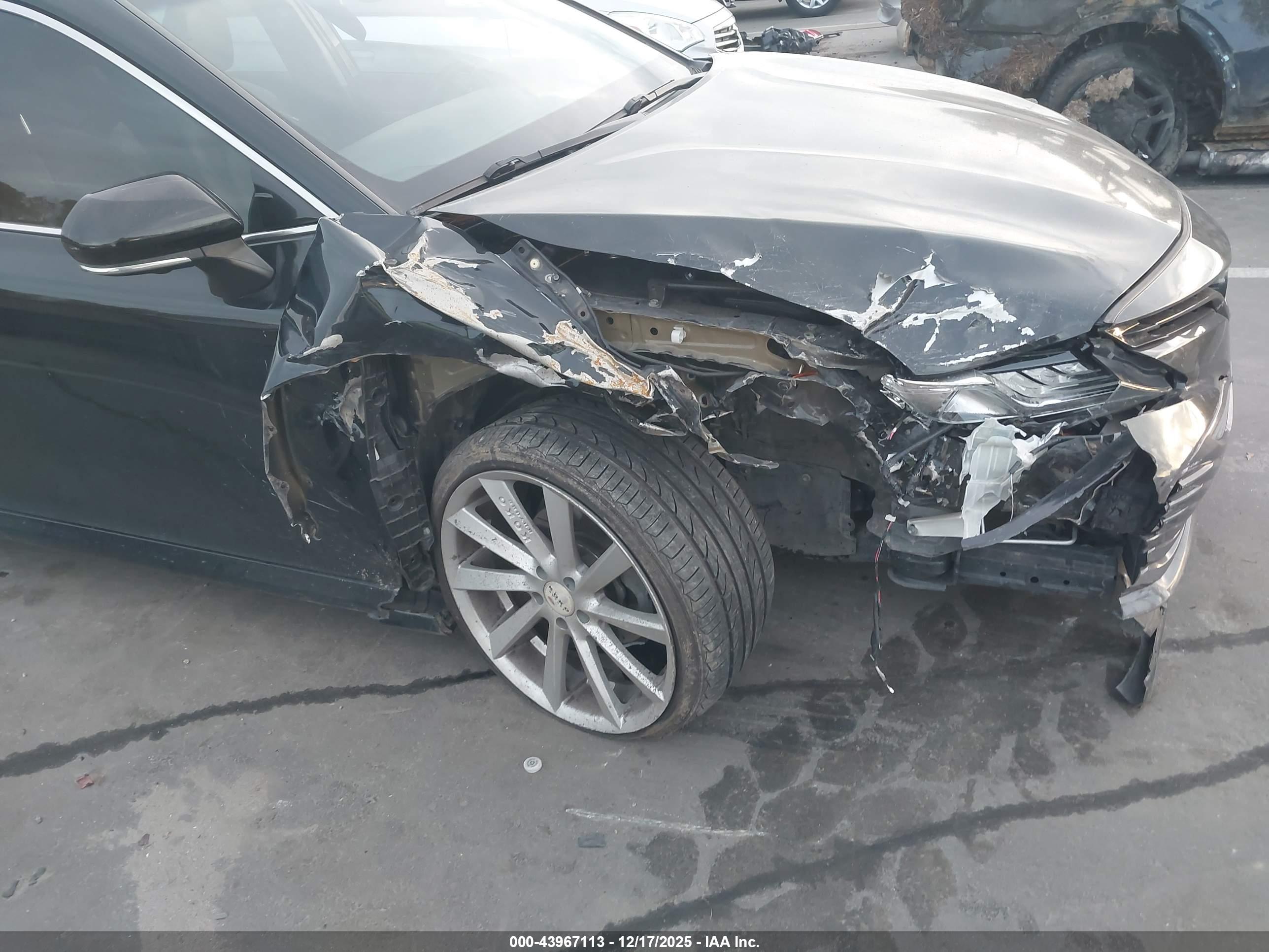 TOYOTA CAMRY image 6