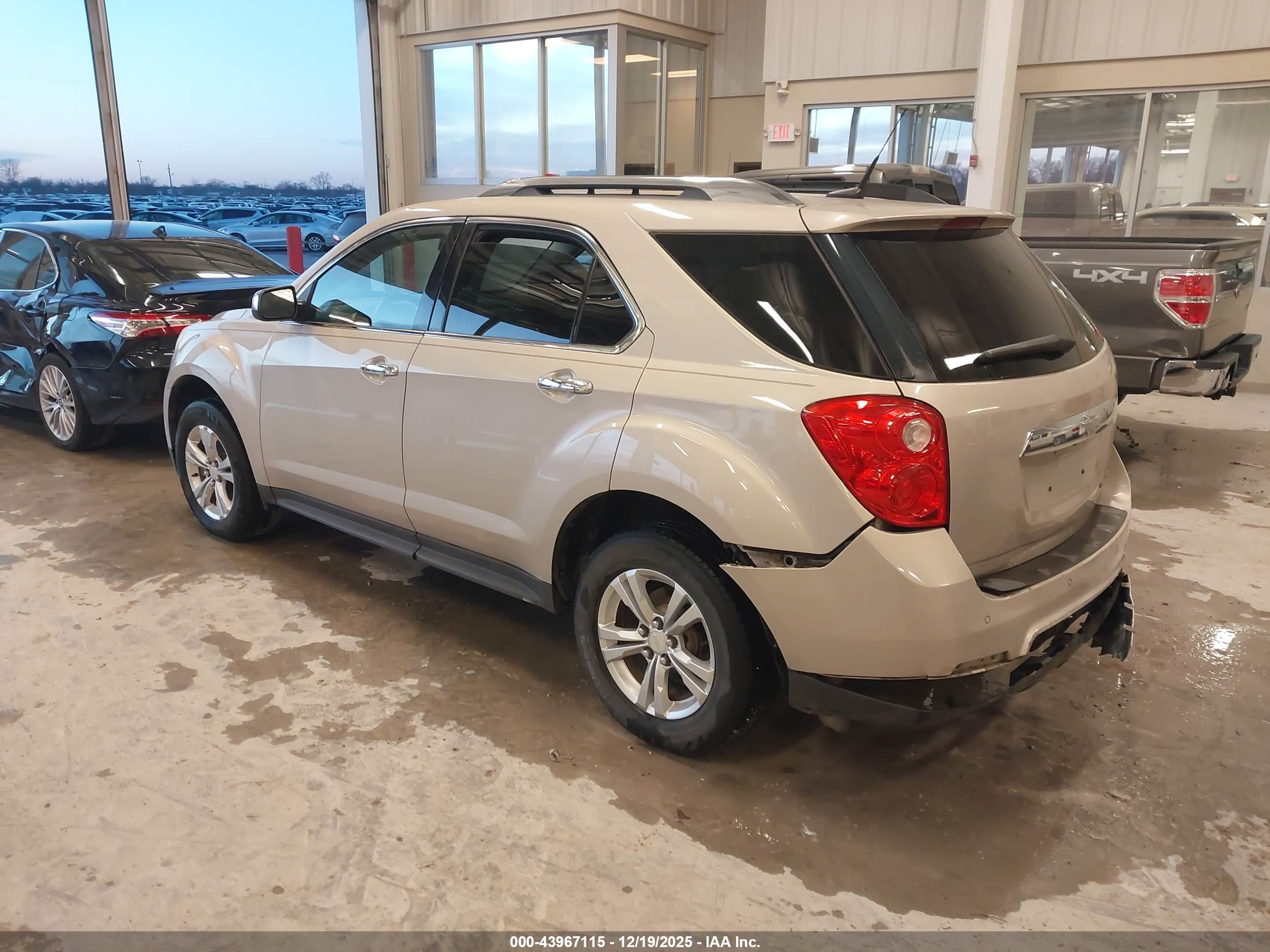 CHEVROLET EQUINOX image 3