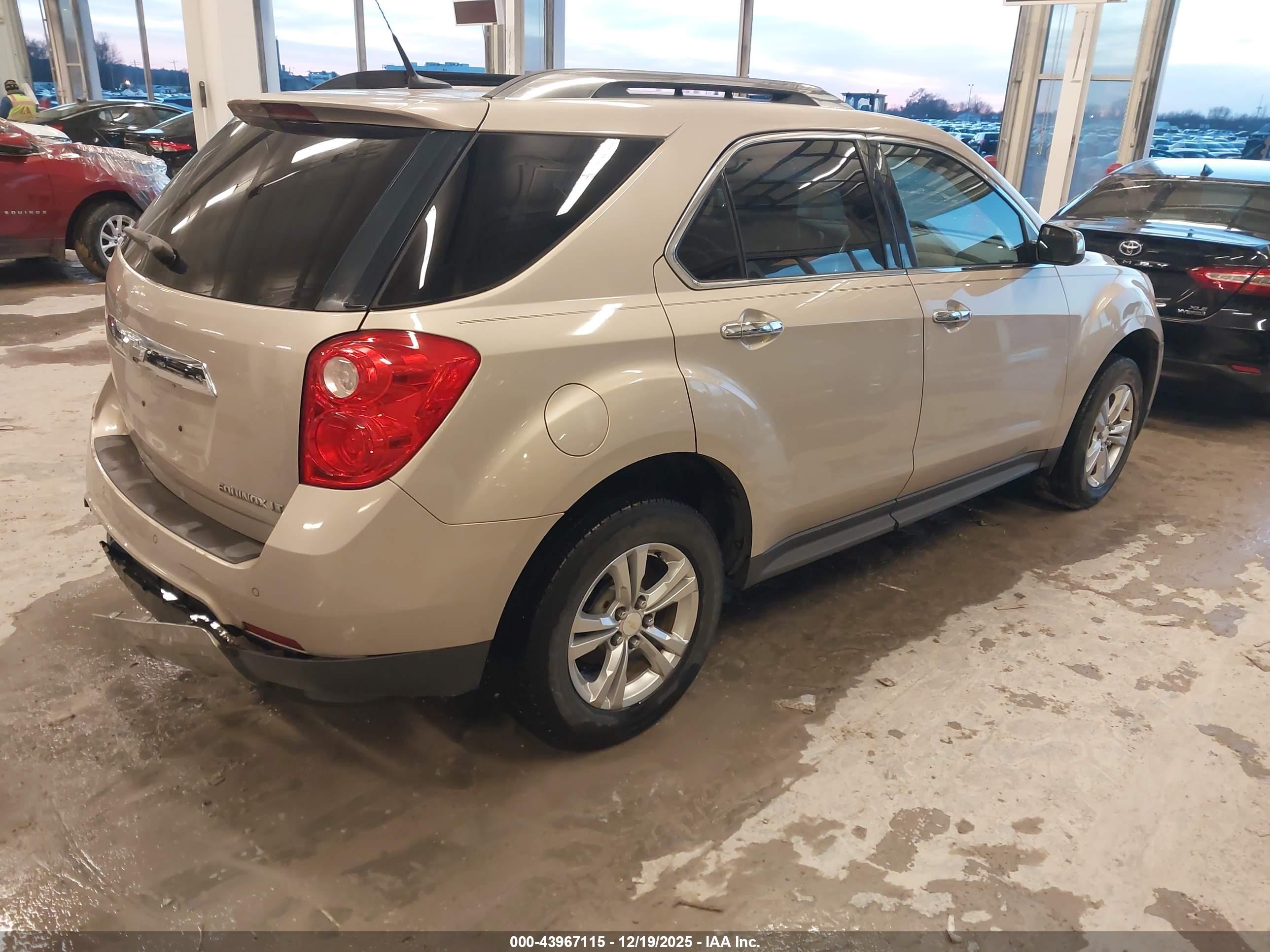 CHEVROLET EQUINOX image 4