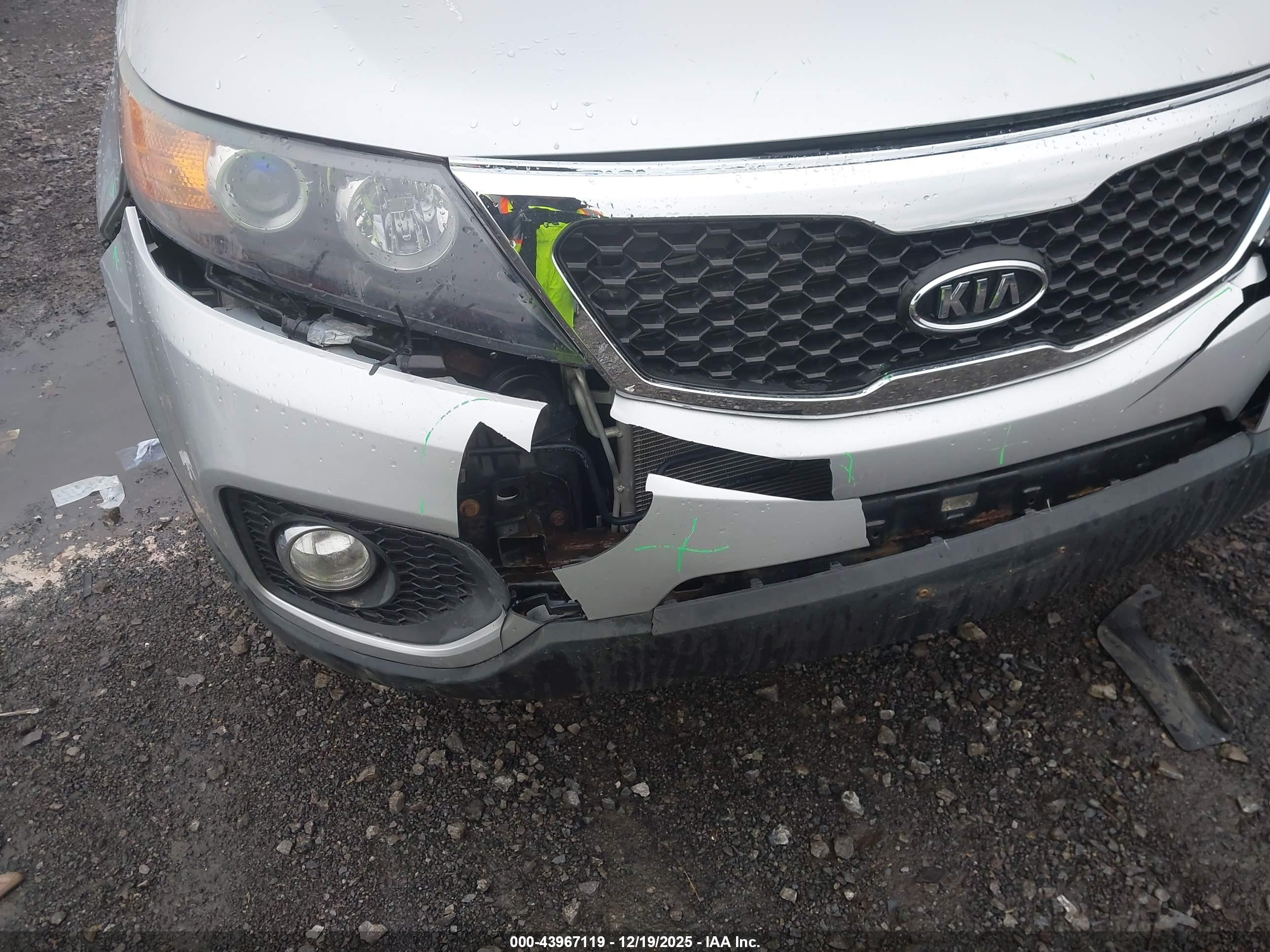 KIA SORENTO image 6
