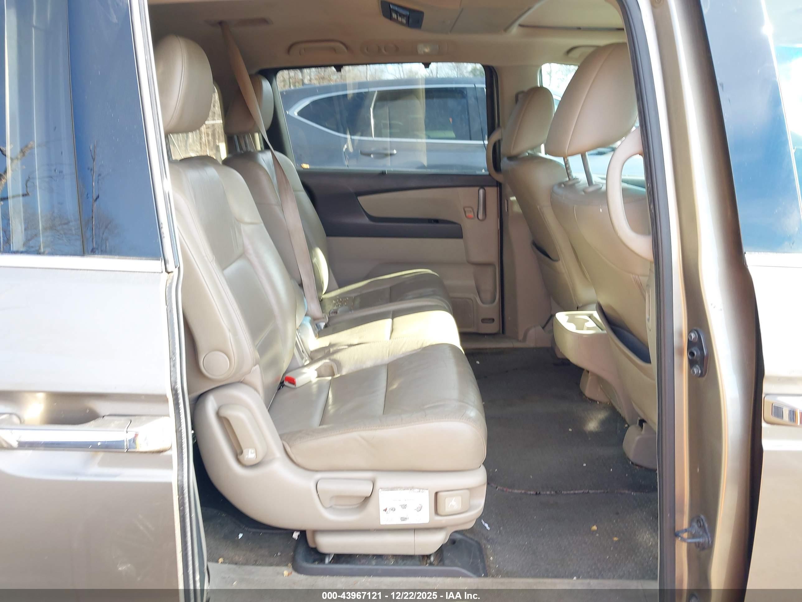 HONDA ODYSSEY image 8