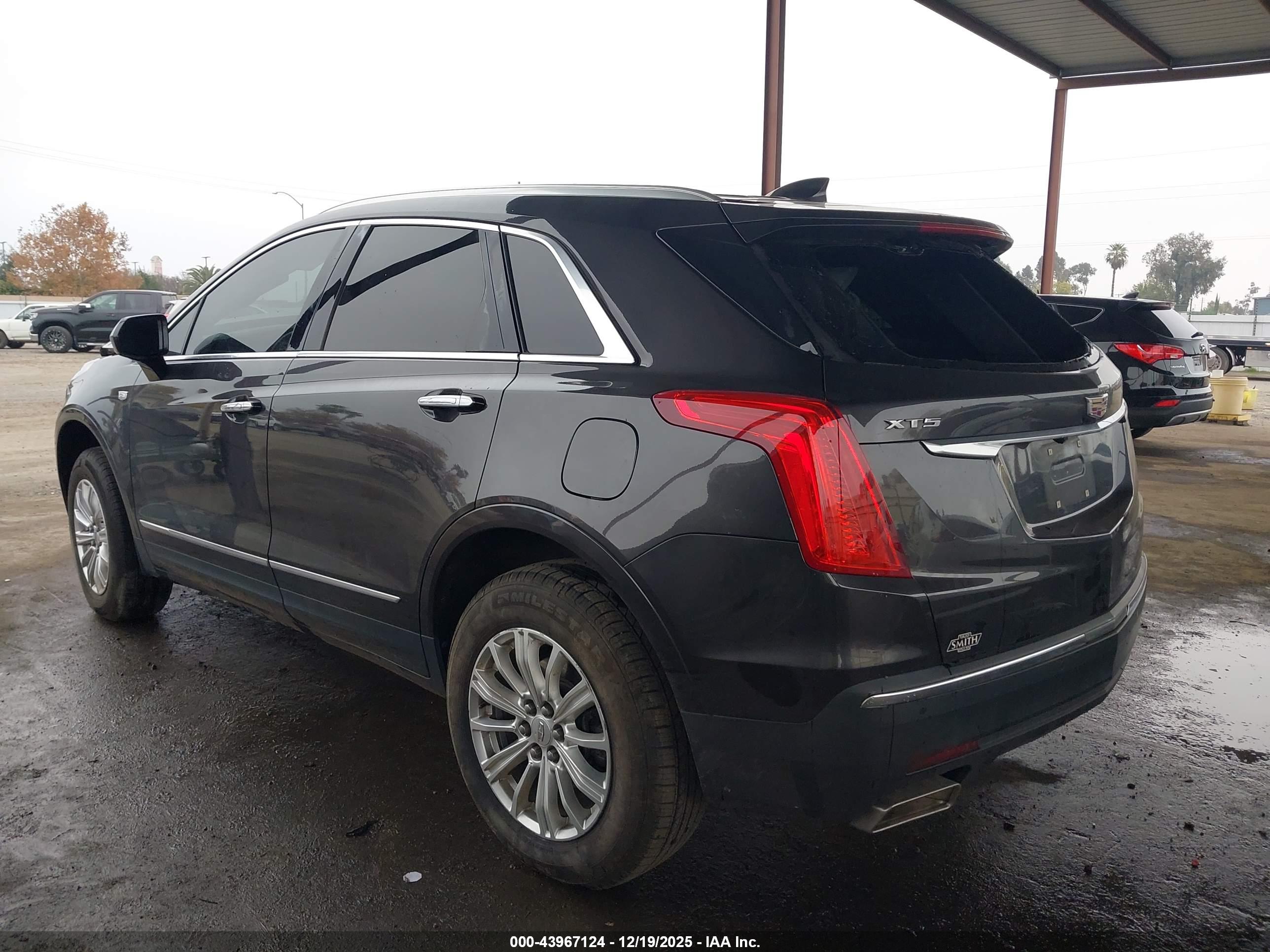 CADILLAC XT5 image 3