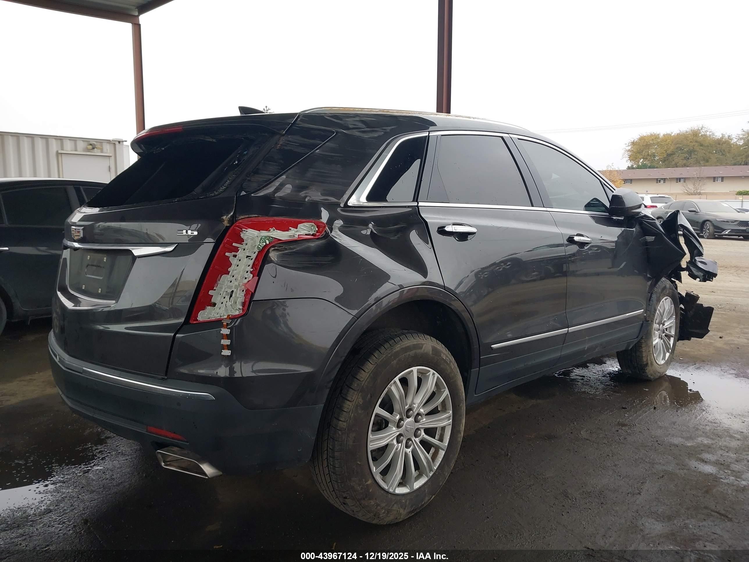 CADILLAC XT5 image 4