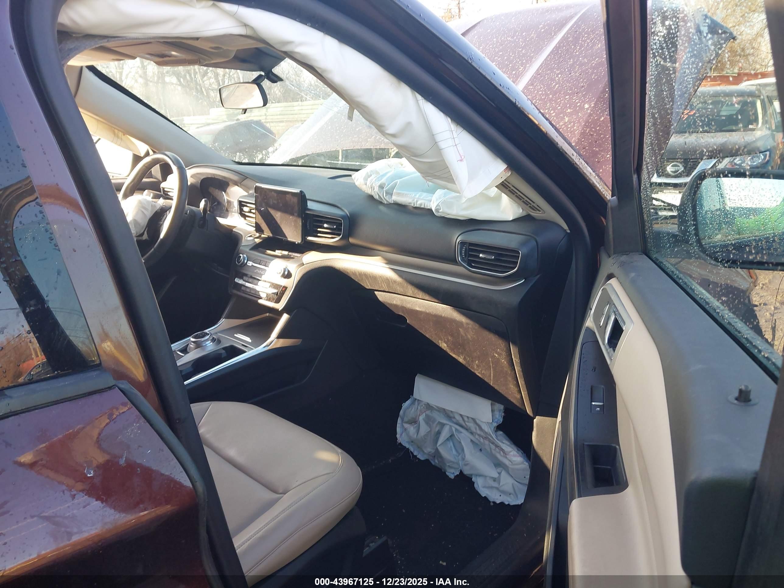 FORD EXPLORER image 5