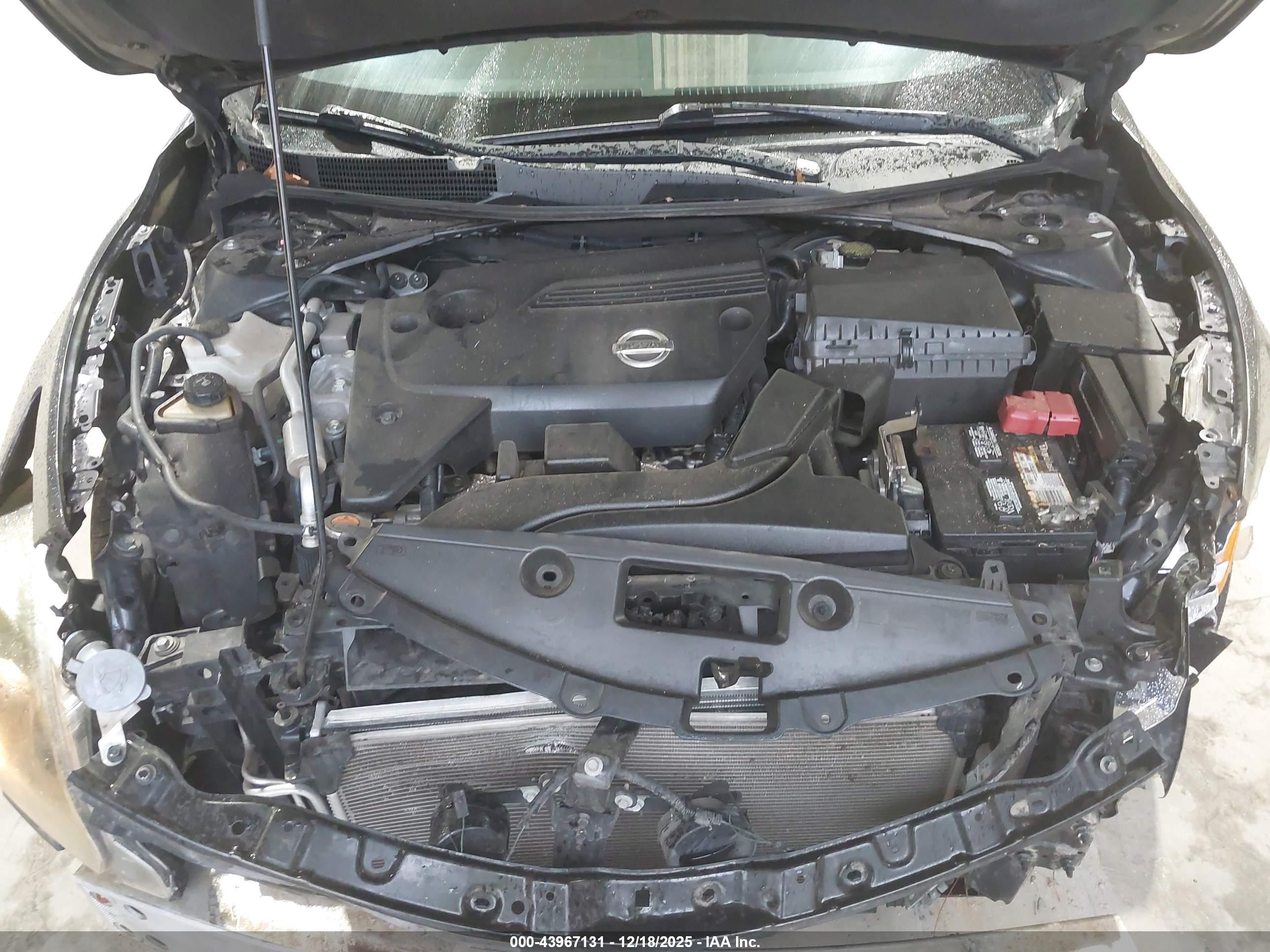 NISSAN ALTIMA image 10