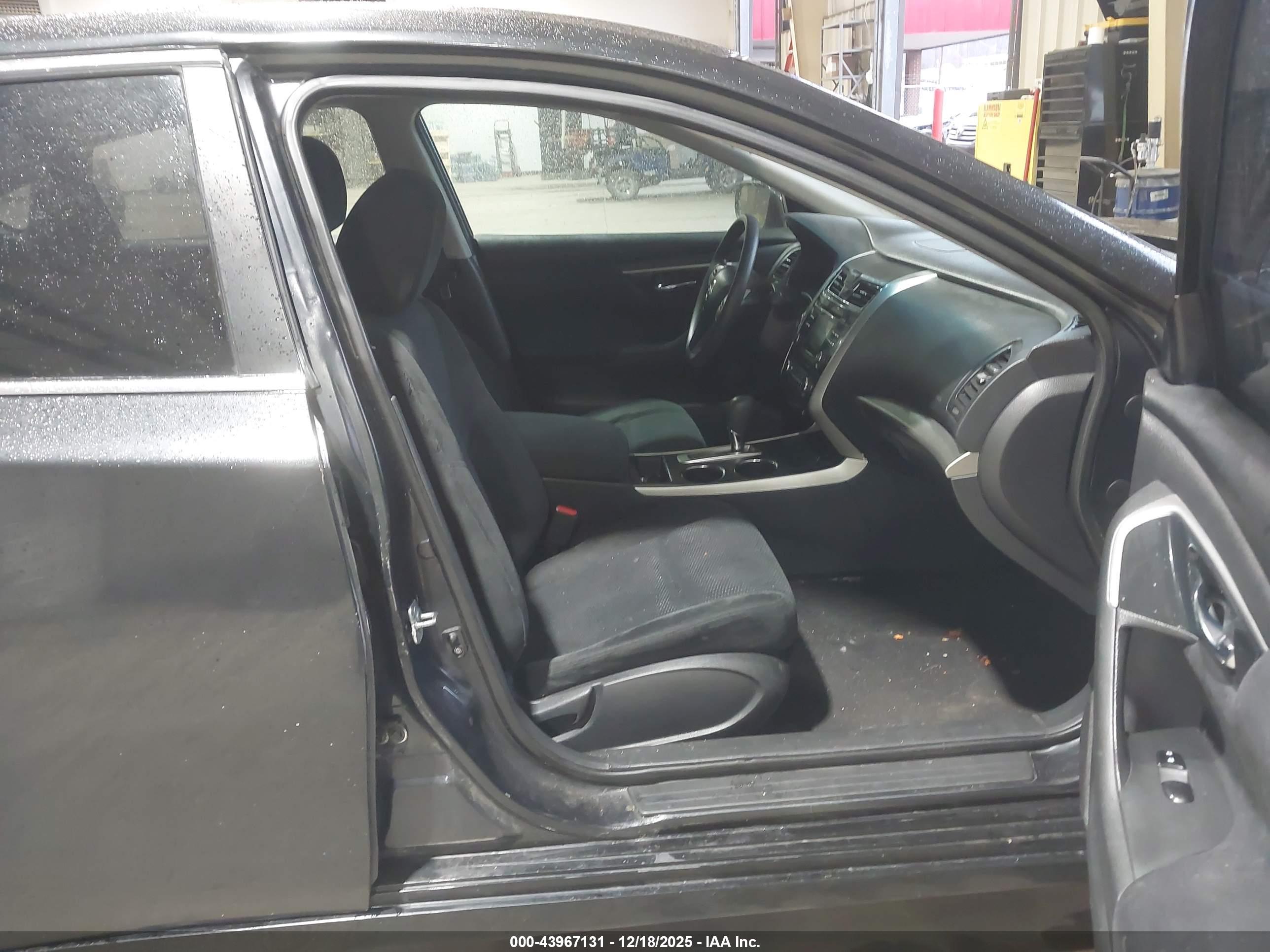 NISSAN ALTIMA image 5