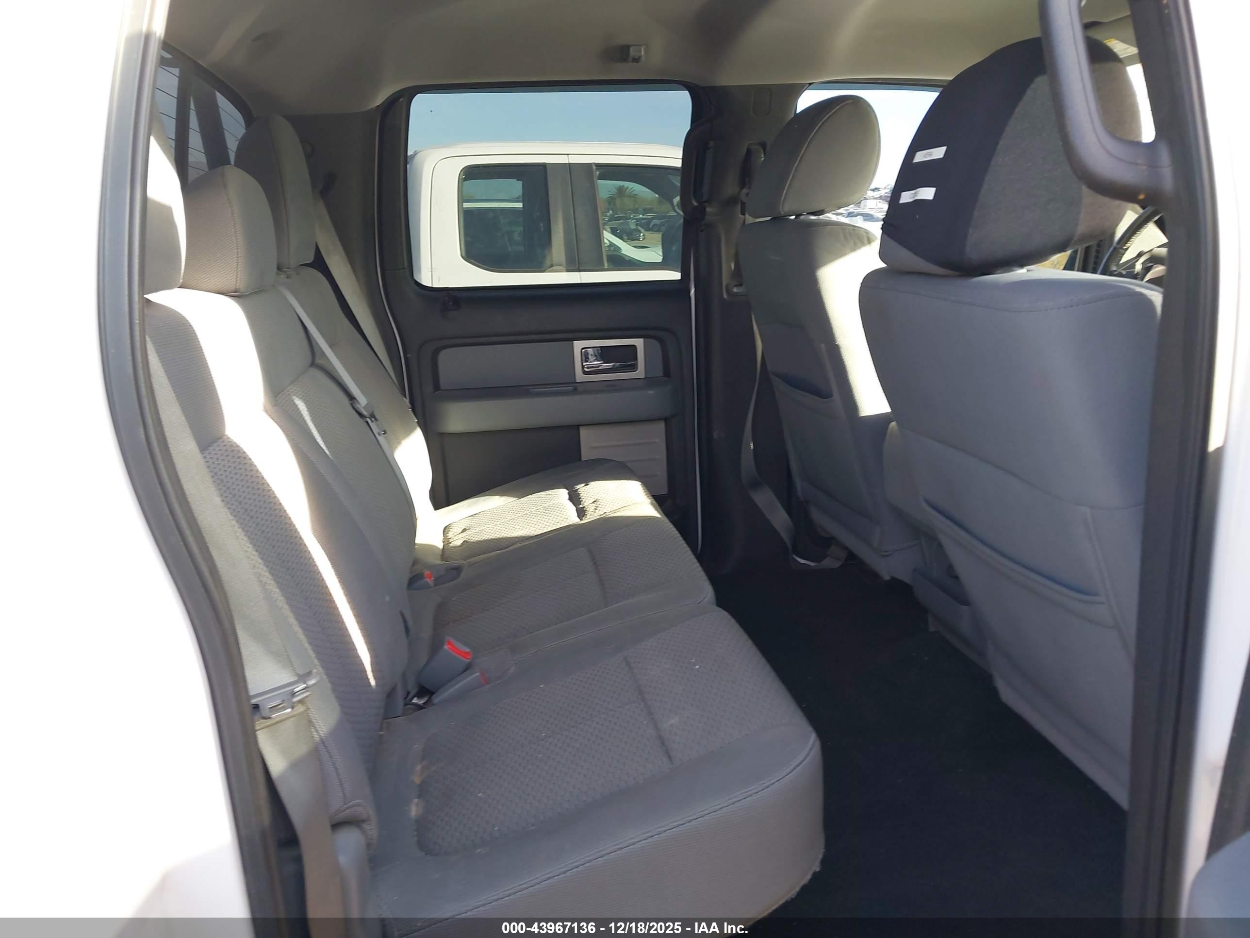 FORD F-150 image 8