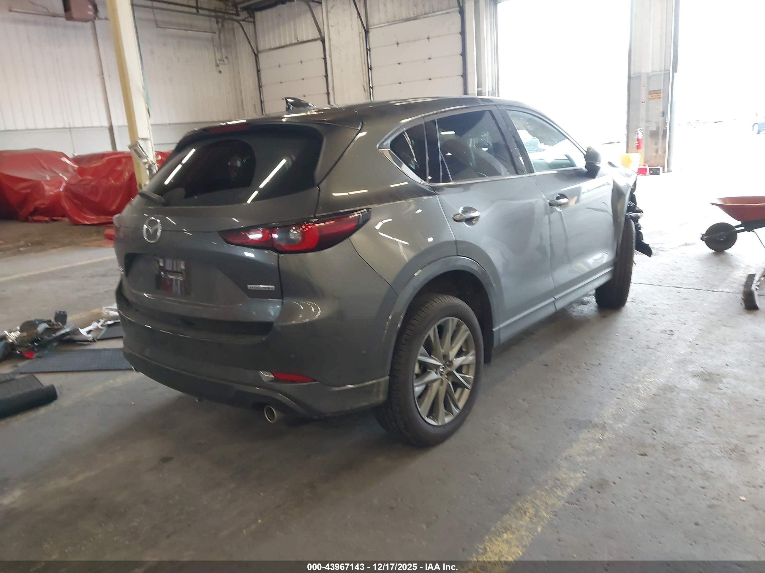 MAZDA CX-5 image 4