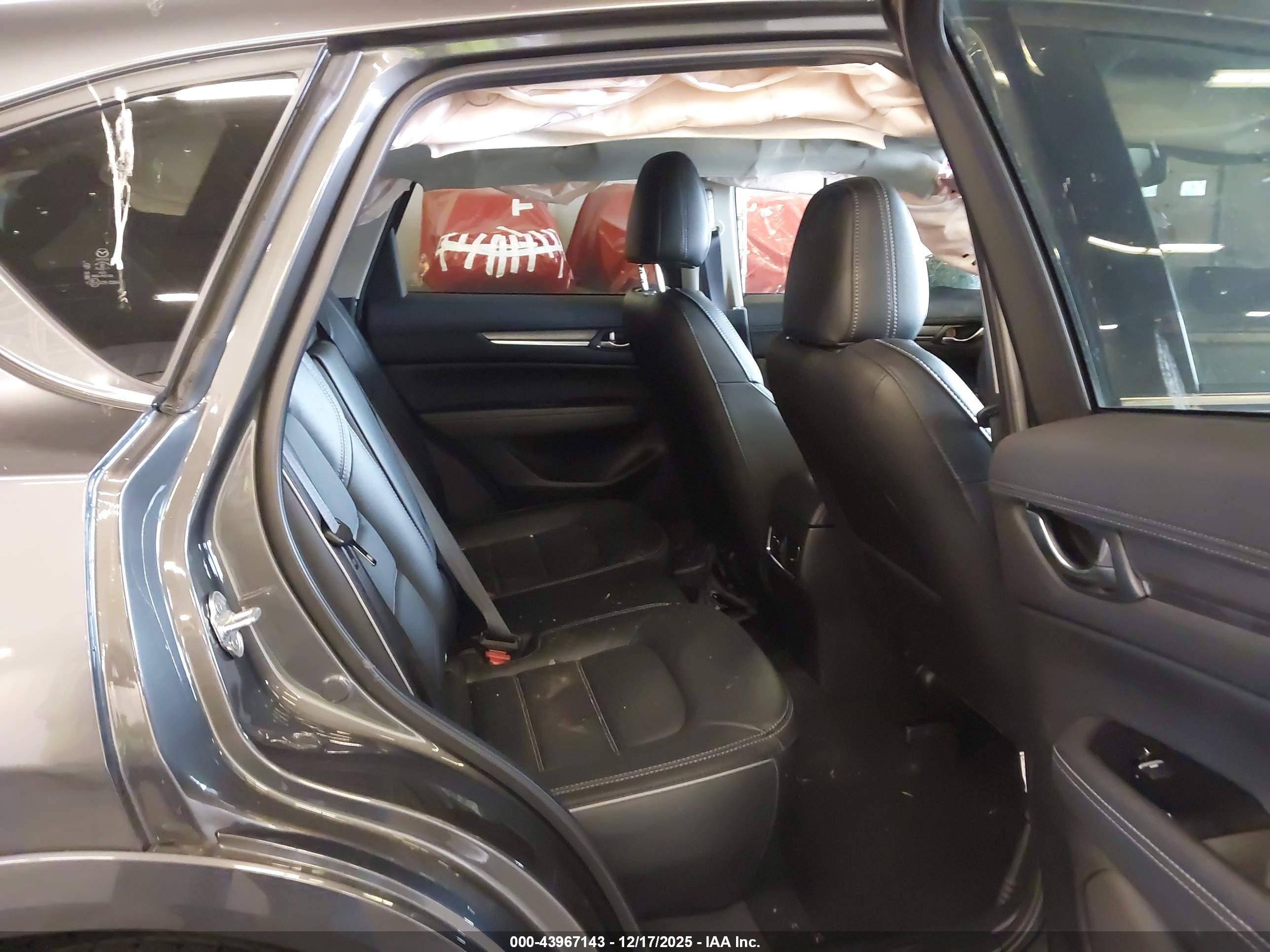 MAZDA CX-5 image 8