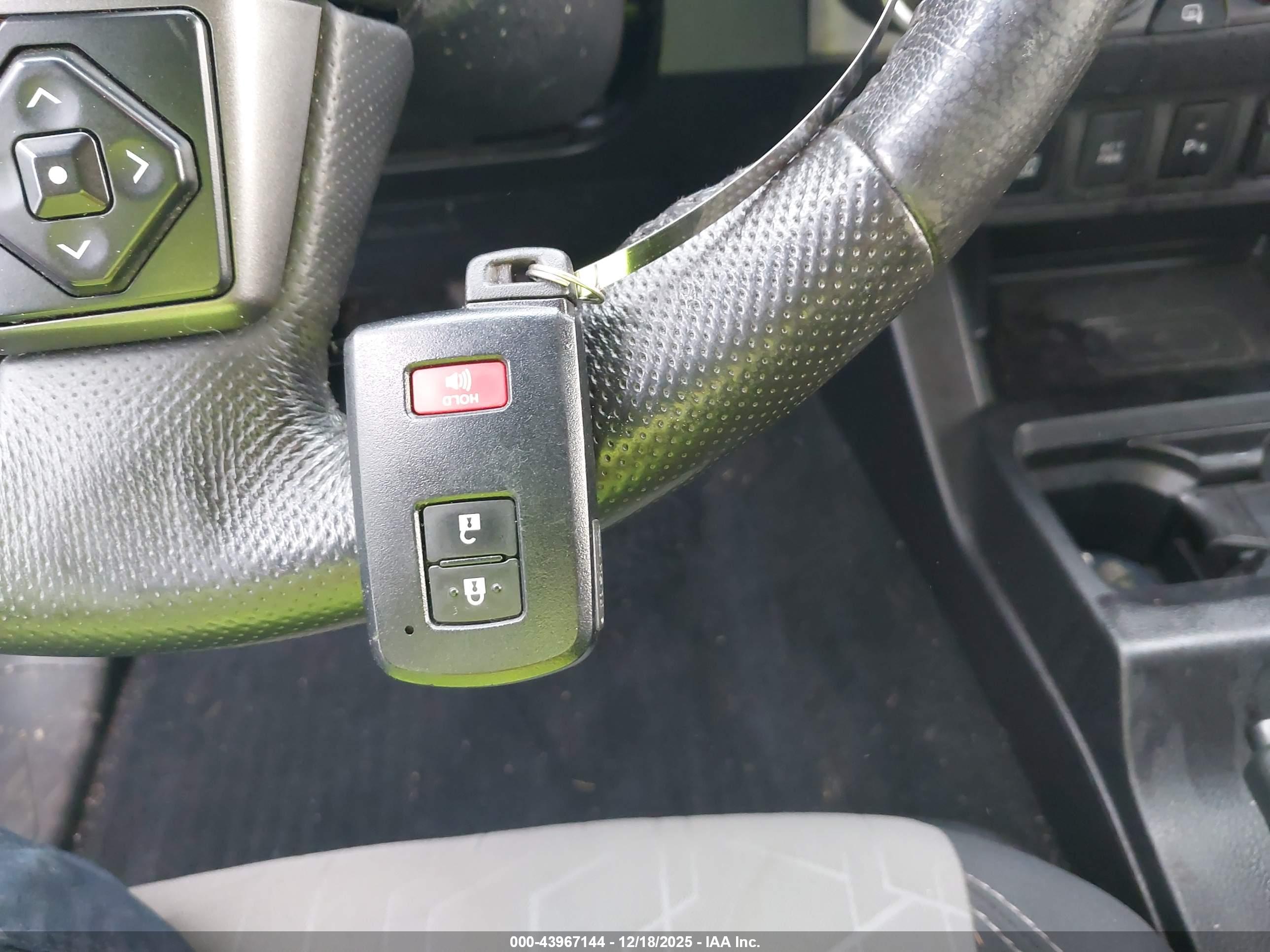 TOYOTA TACOMA image 11