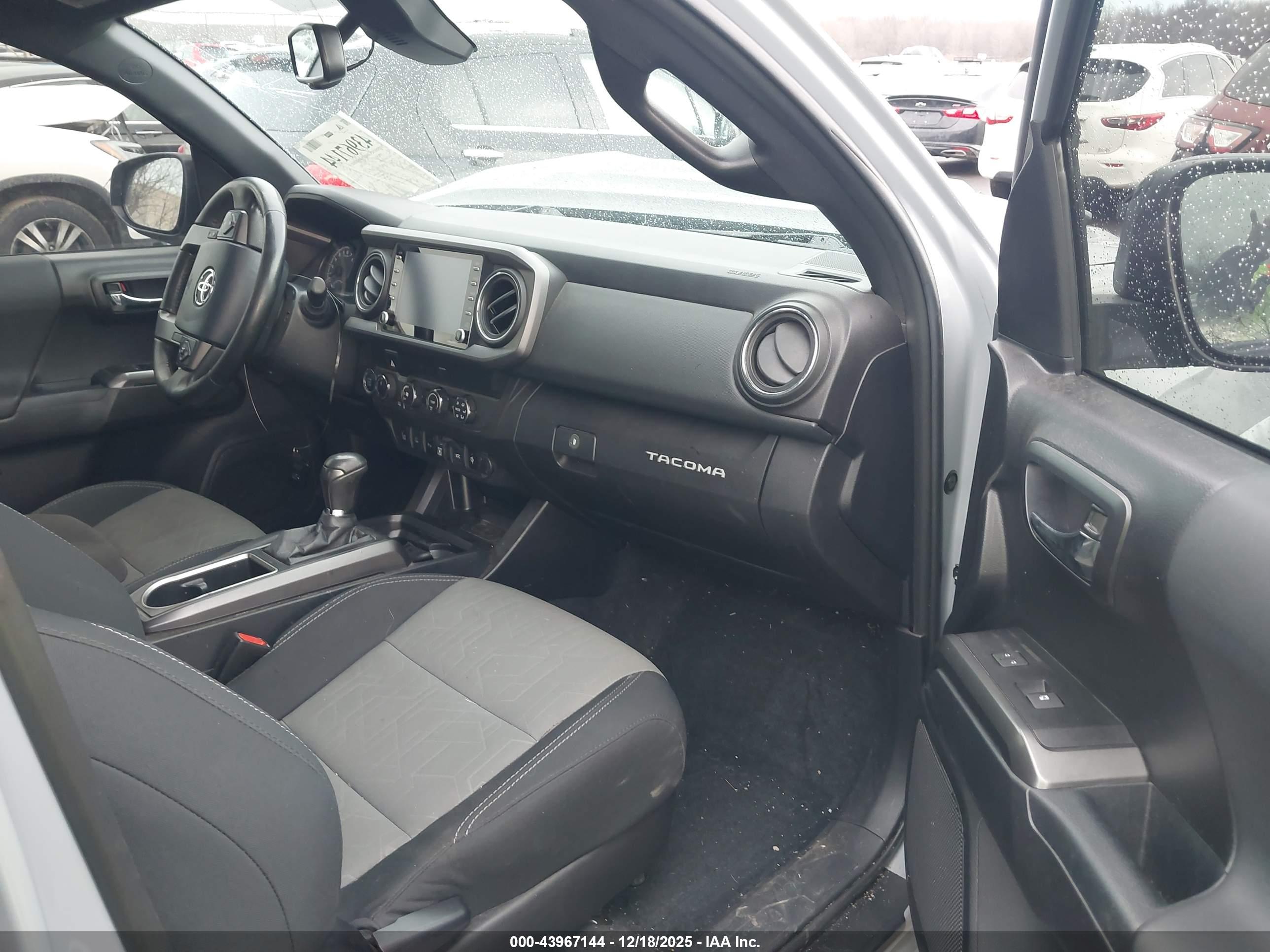 TOYOTA TACOMA image 5