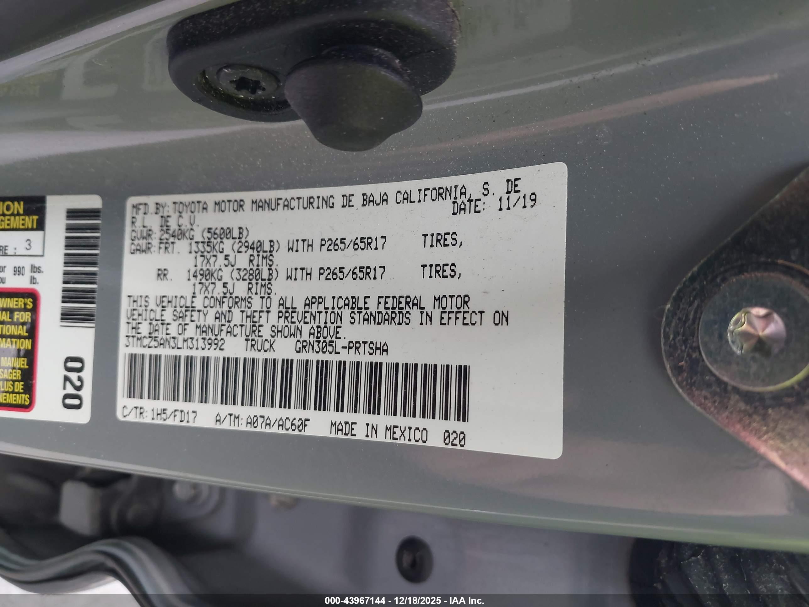 TOYOTA TACOMA image 9