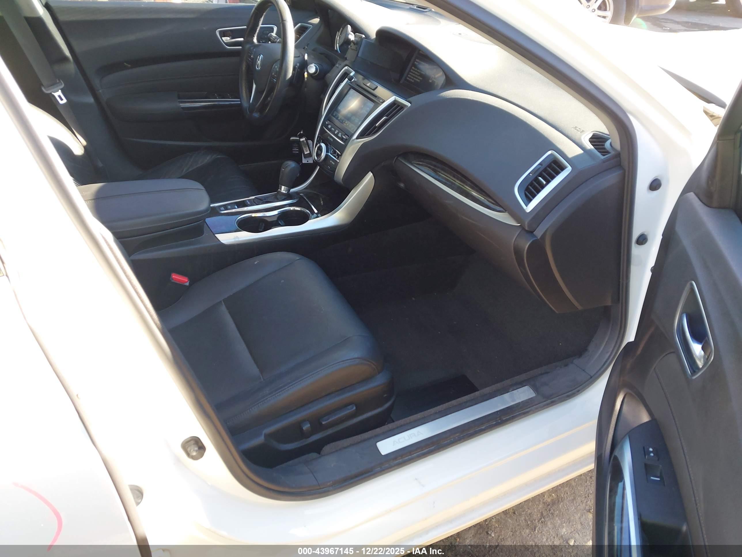ACURA TLX image 5