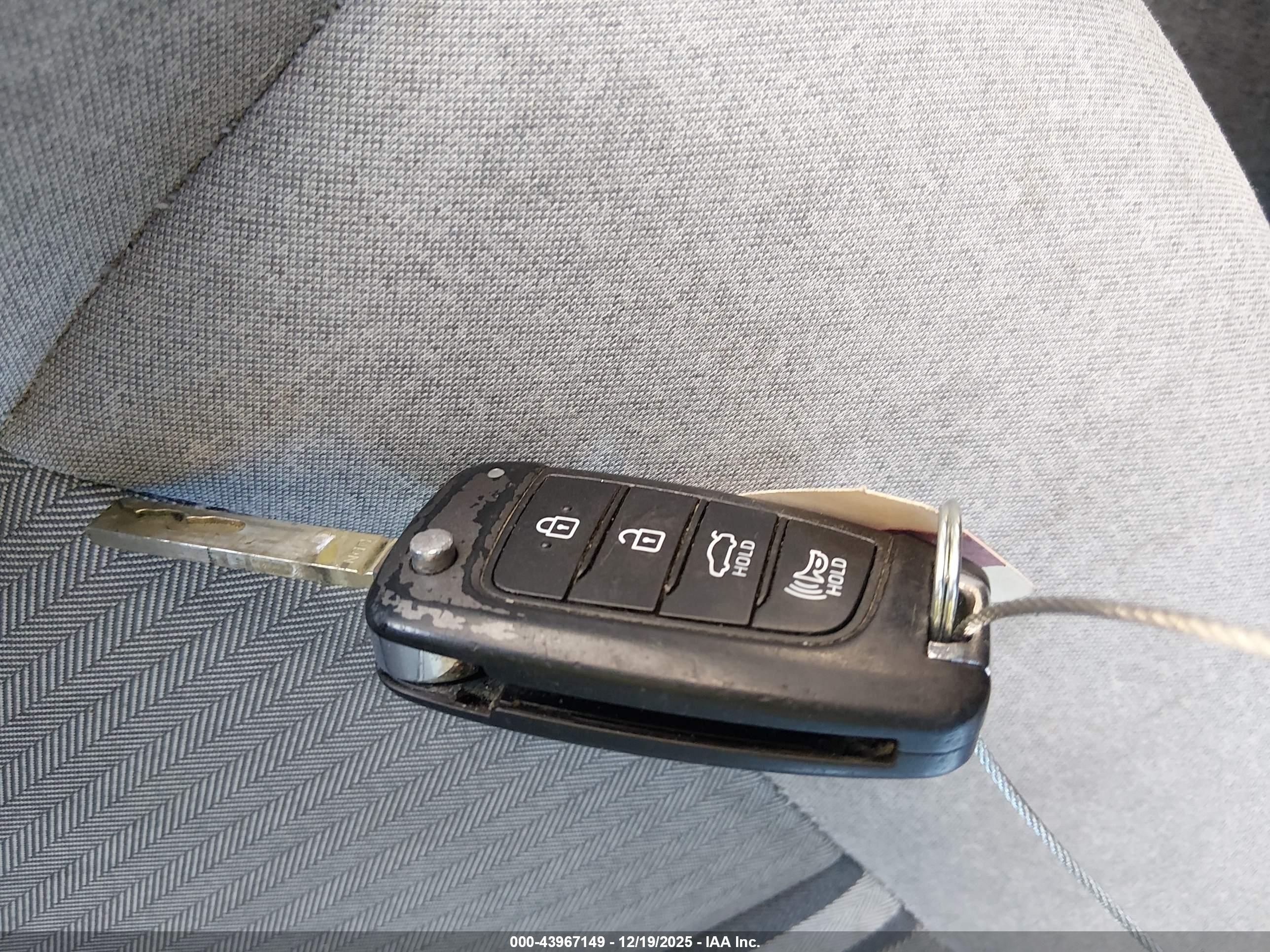 HYUNDAI SONATA image 11