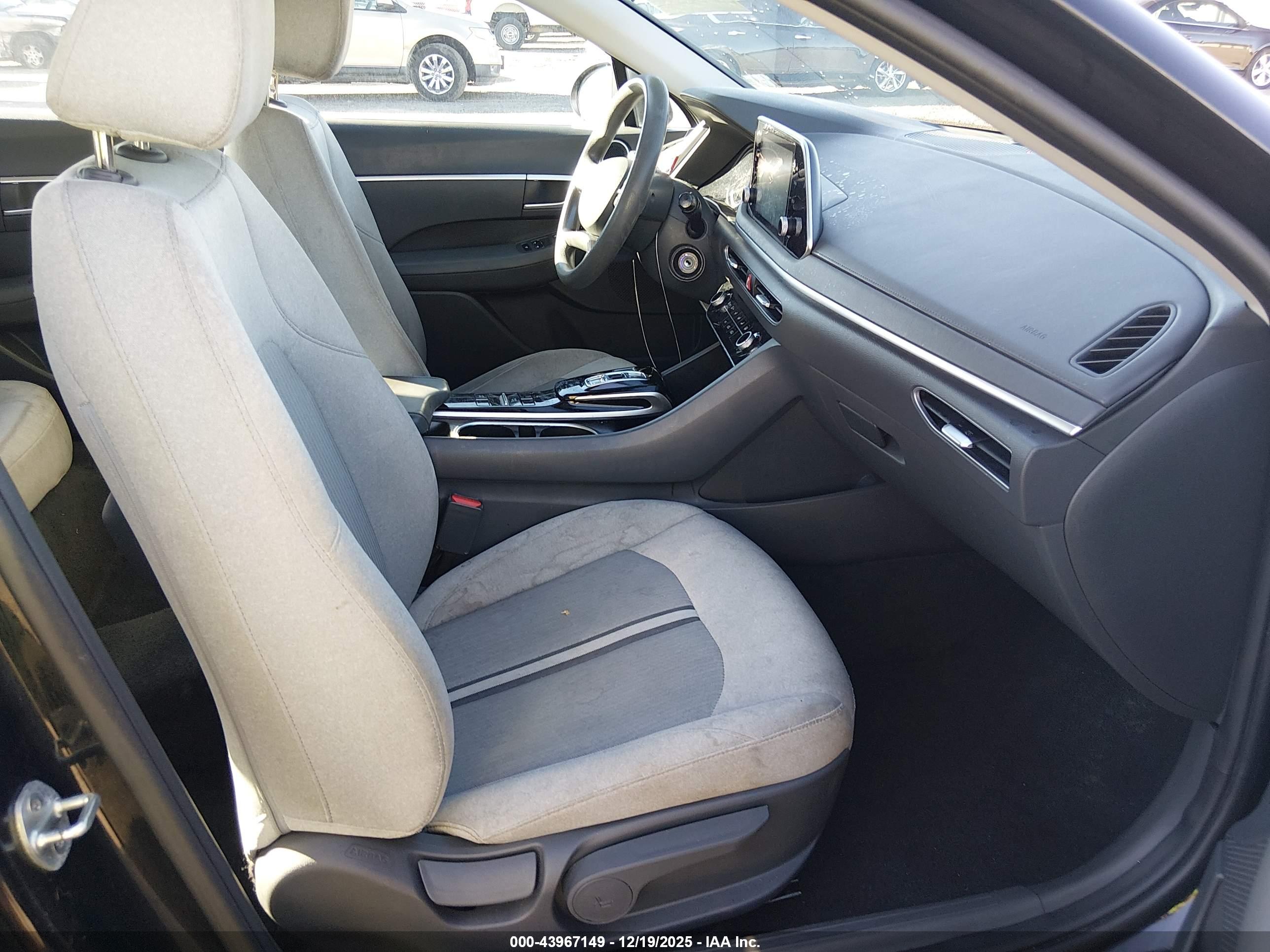 HYUNDAI SONATA image 5