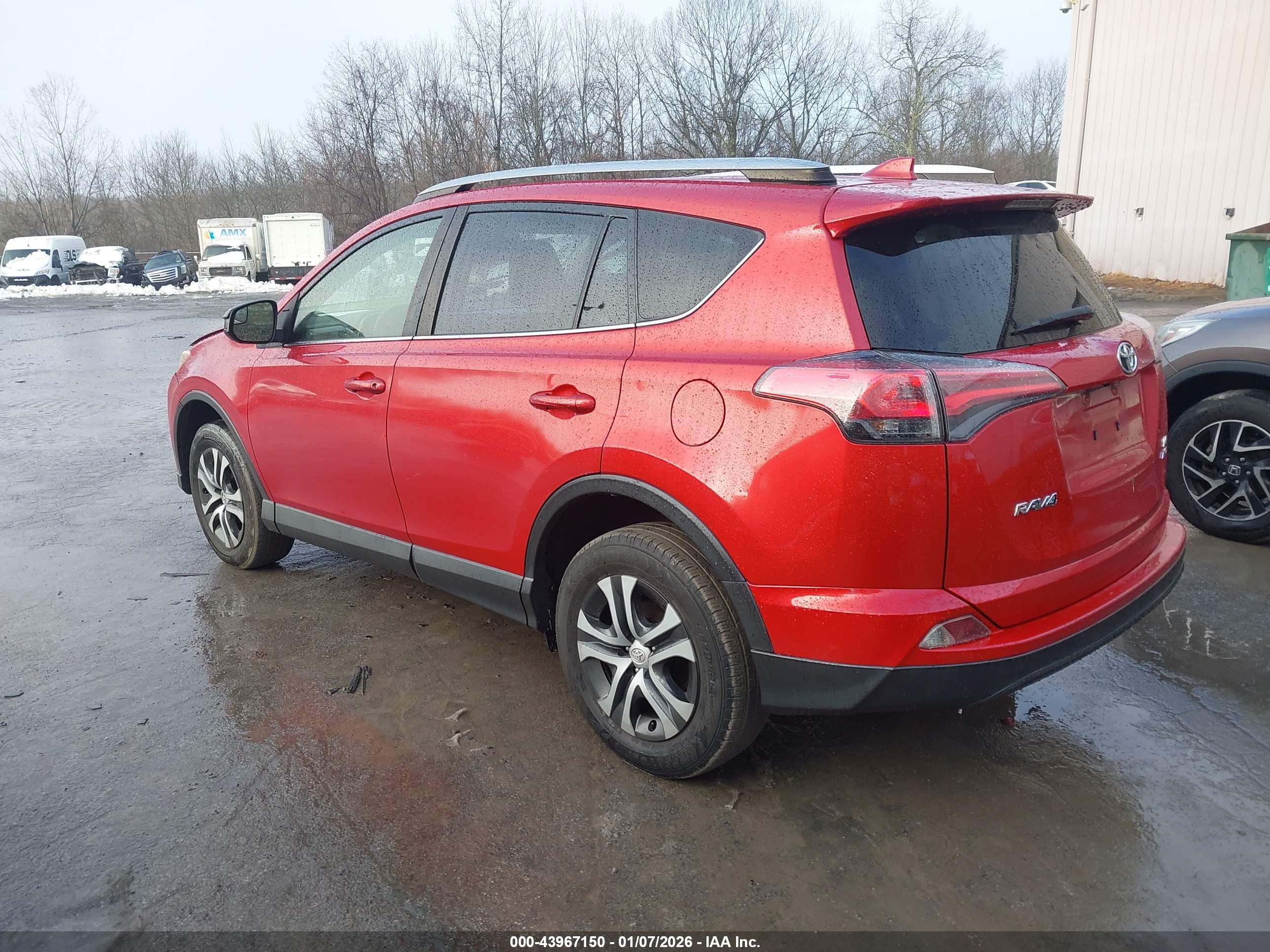 TOYOTA RAV4 image 3