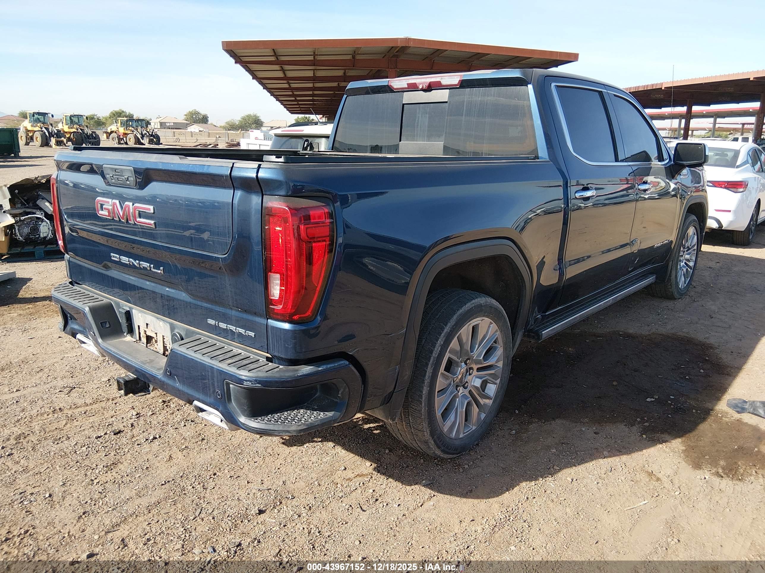 GMC SIERRA image 4