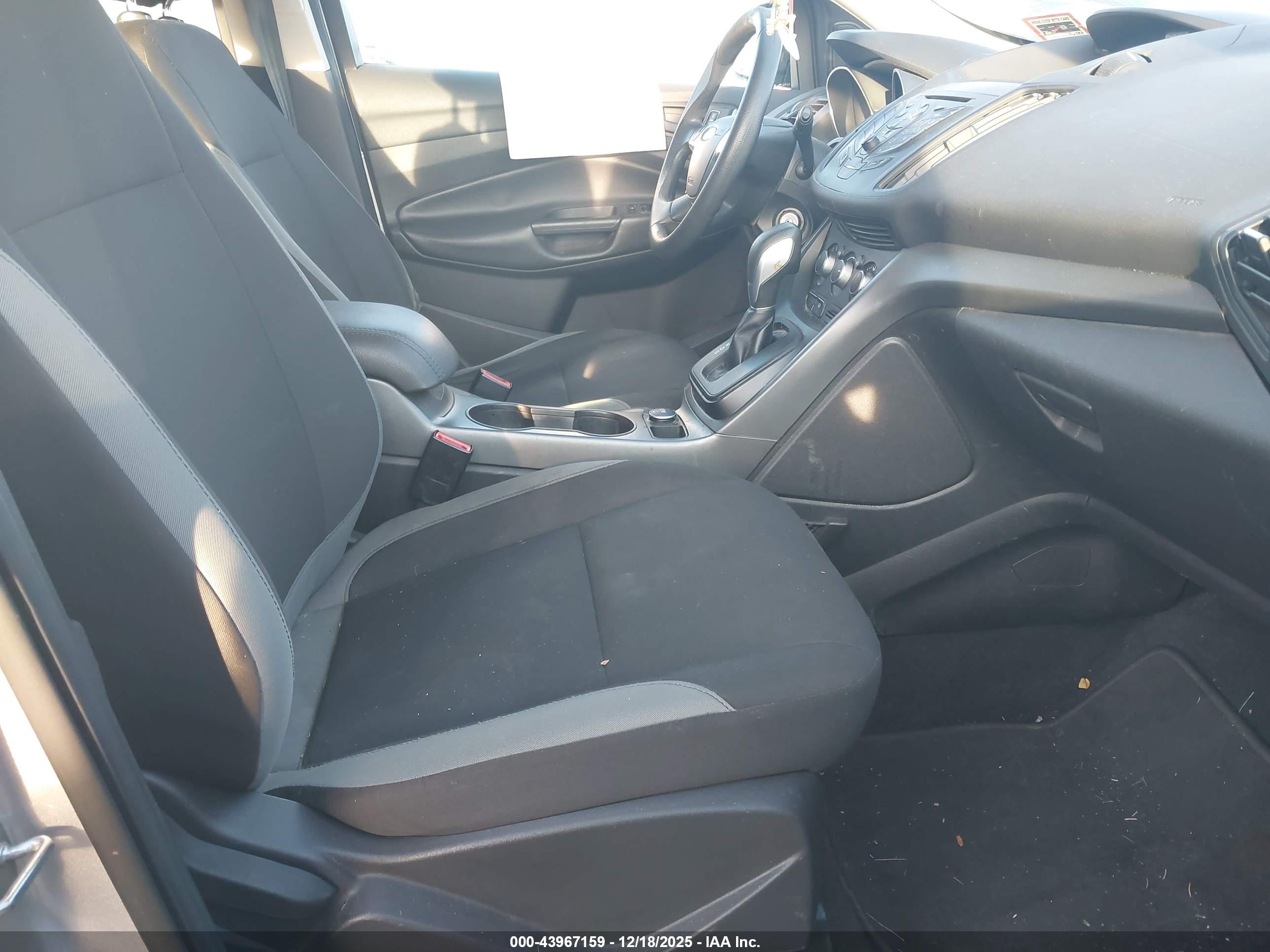 FORD ESCAPE image 5