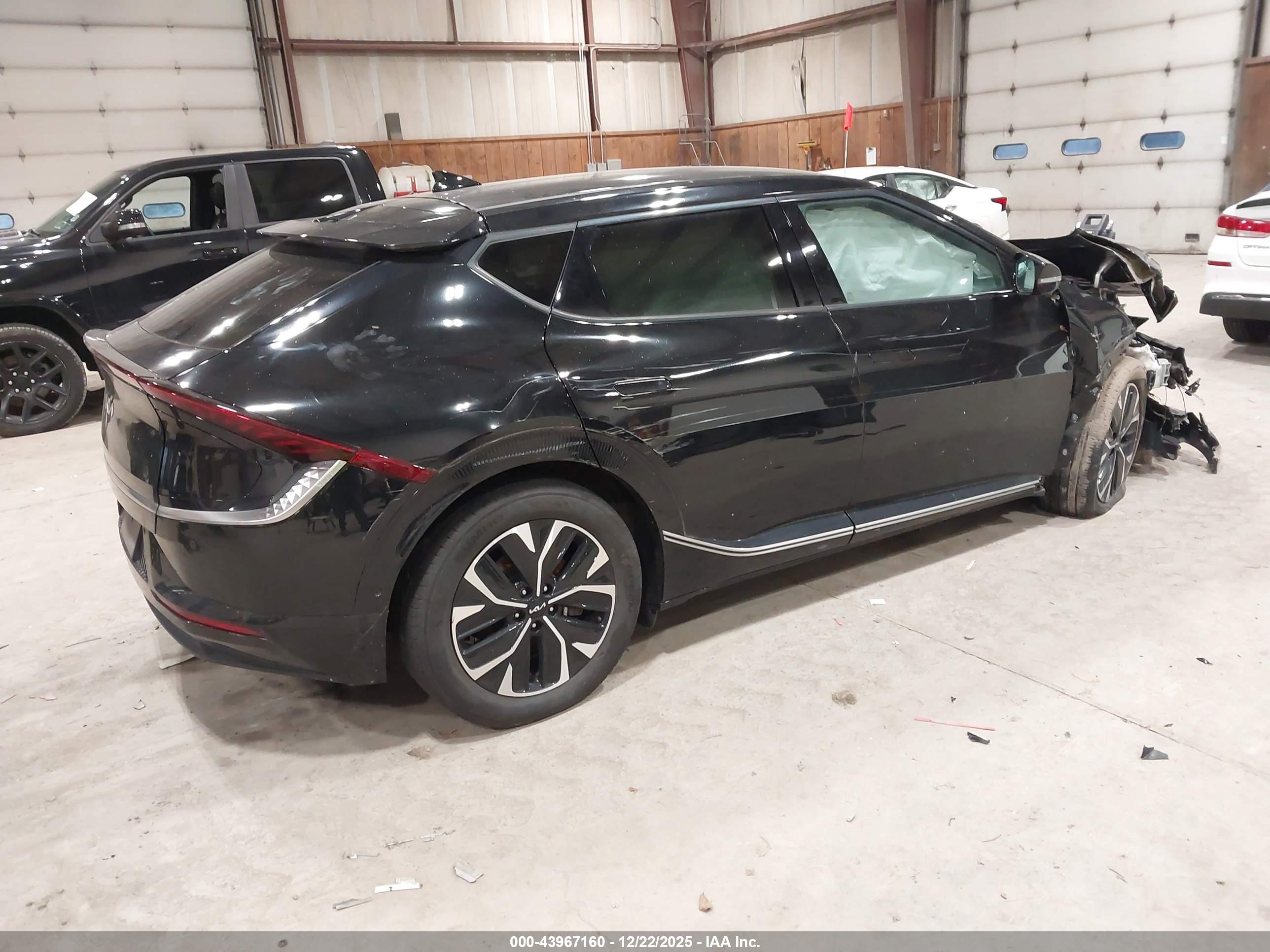 KIA EV6 image 4