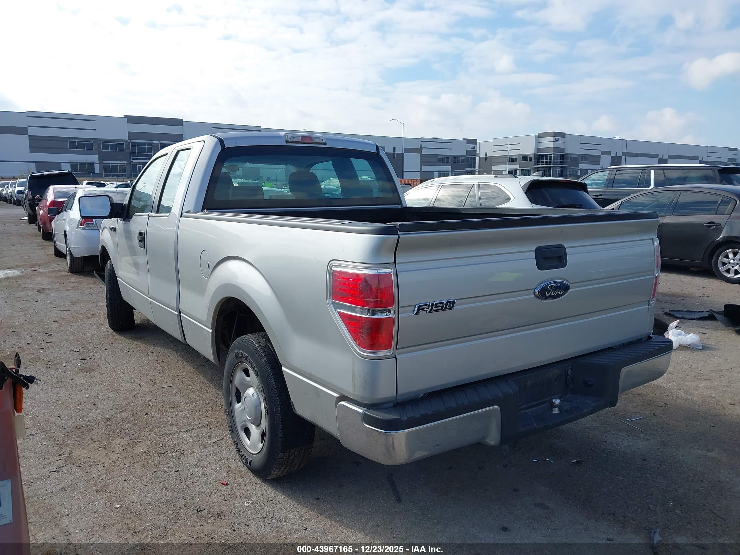 FORD F-150 image 3