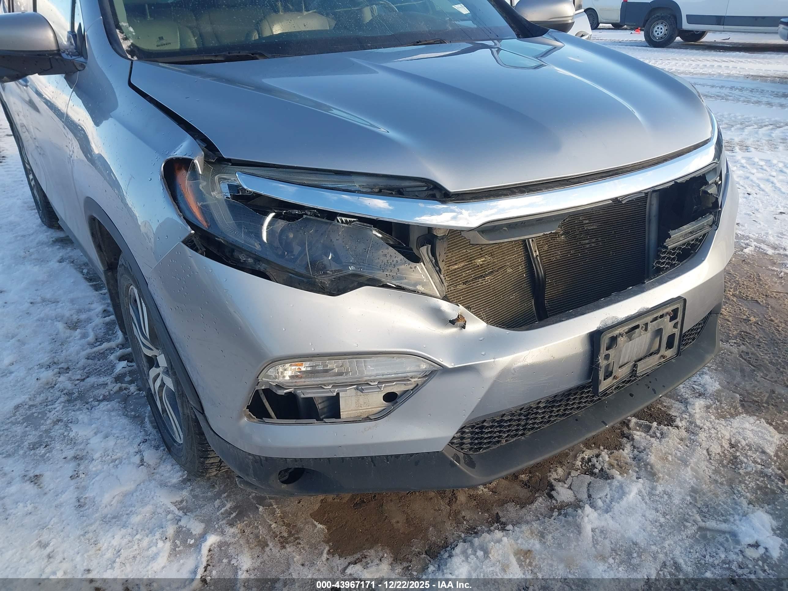 HONDA PILOT image 6