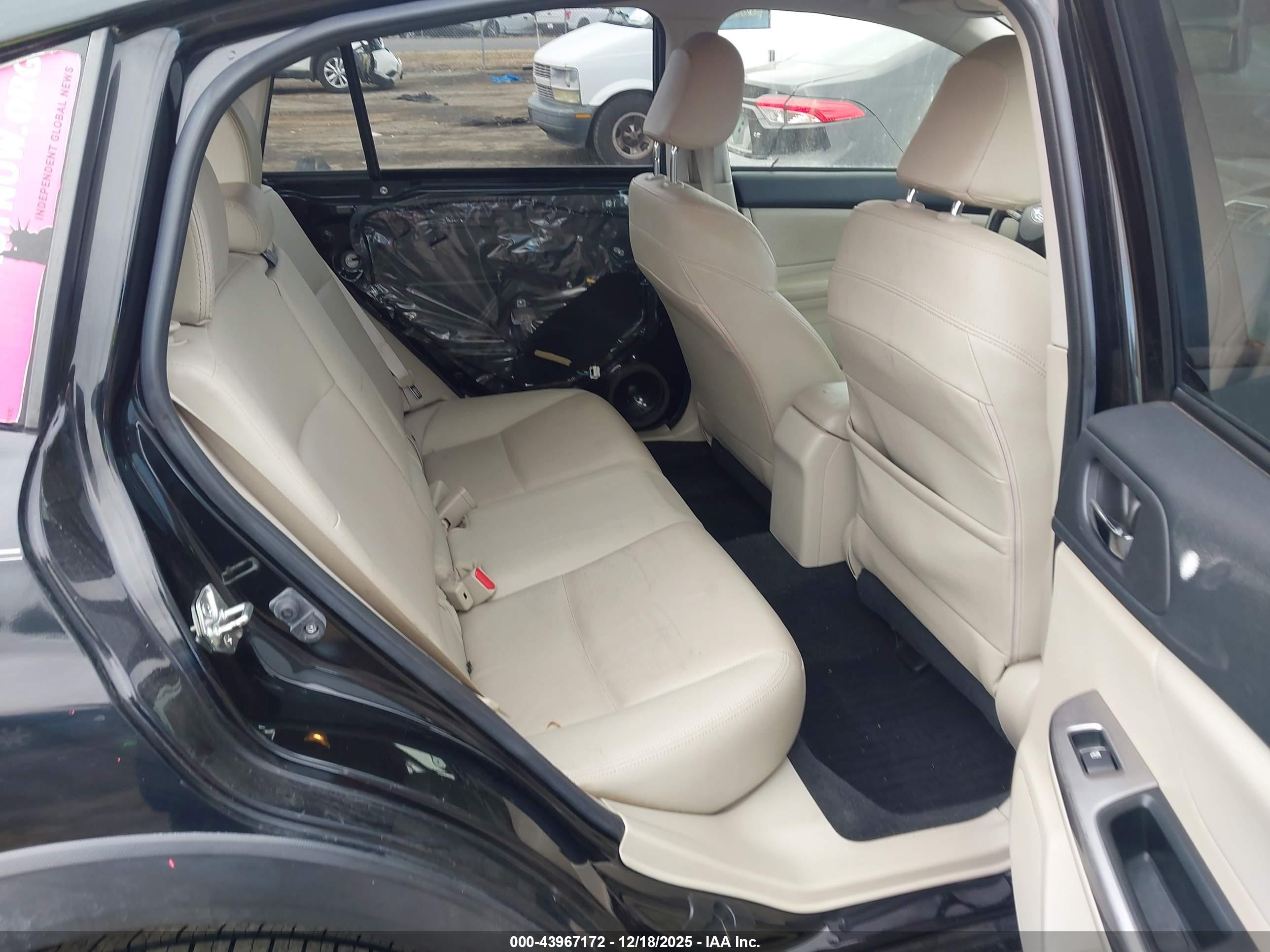 SUBARU XV image 8