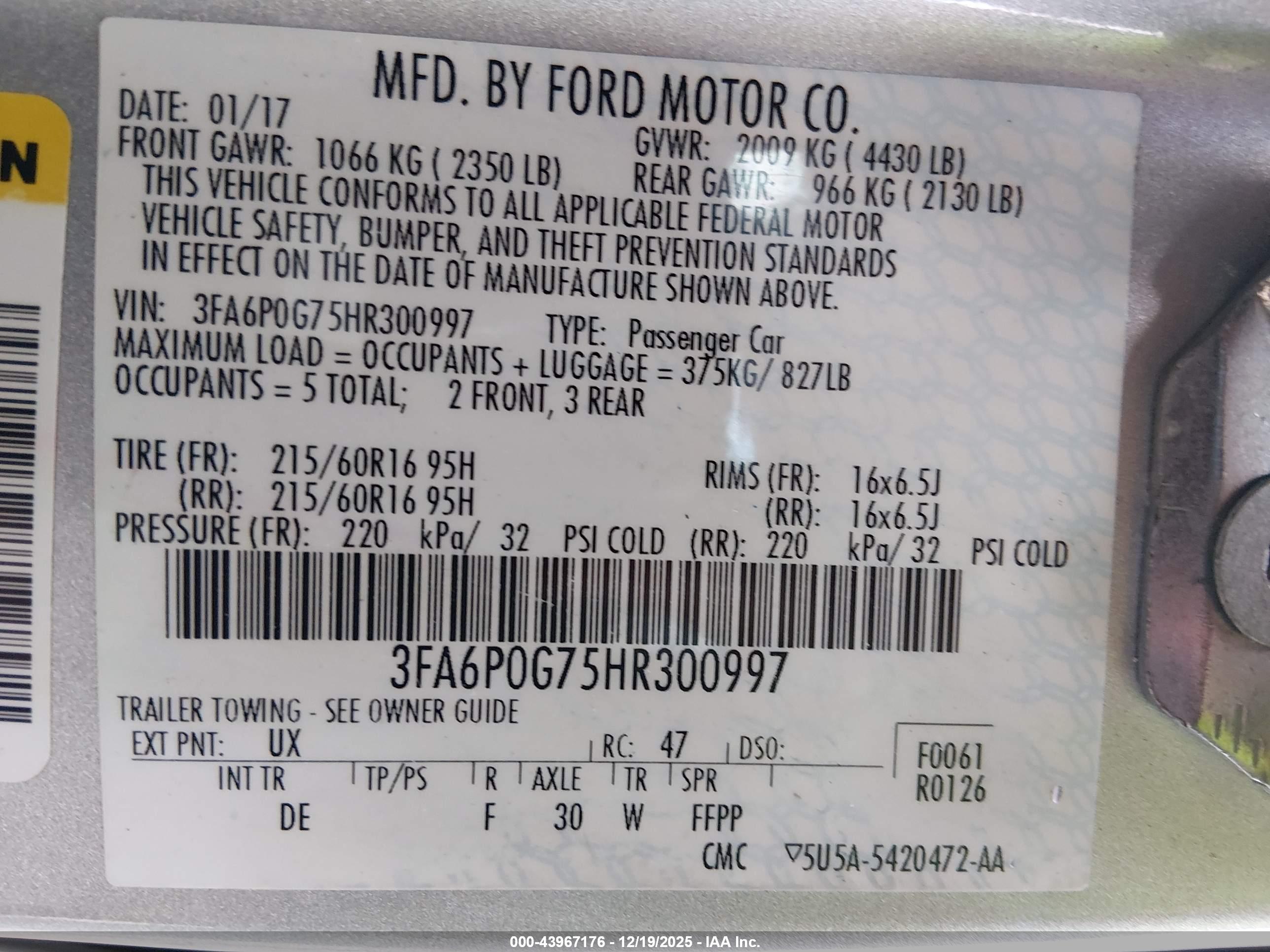 FORD FUSION image 9