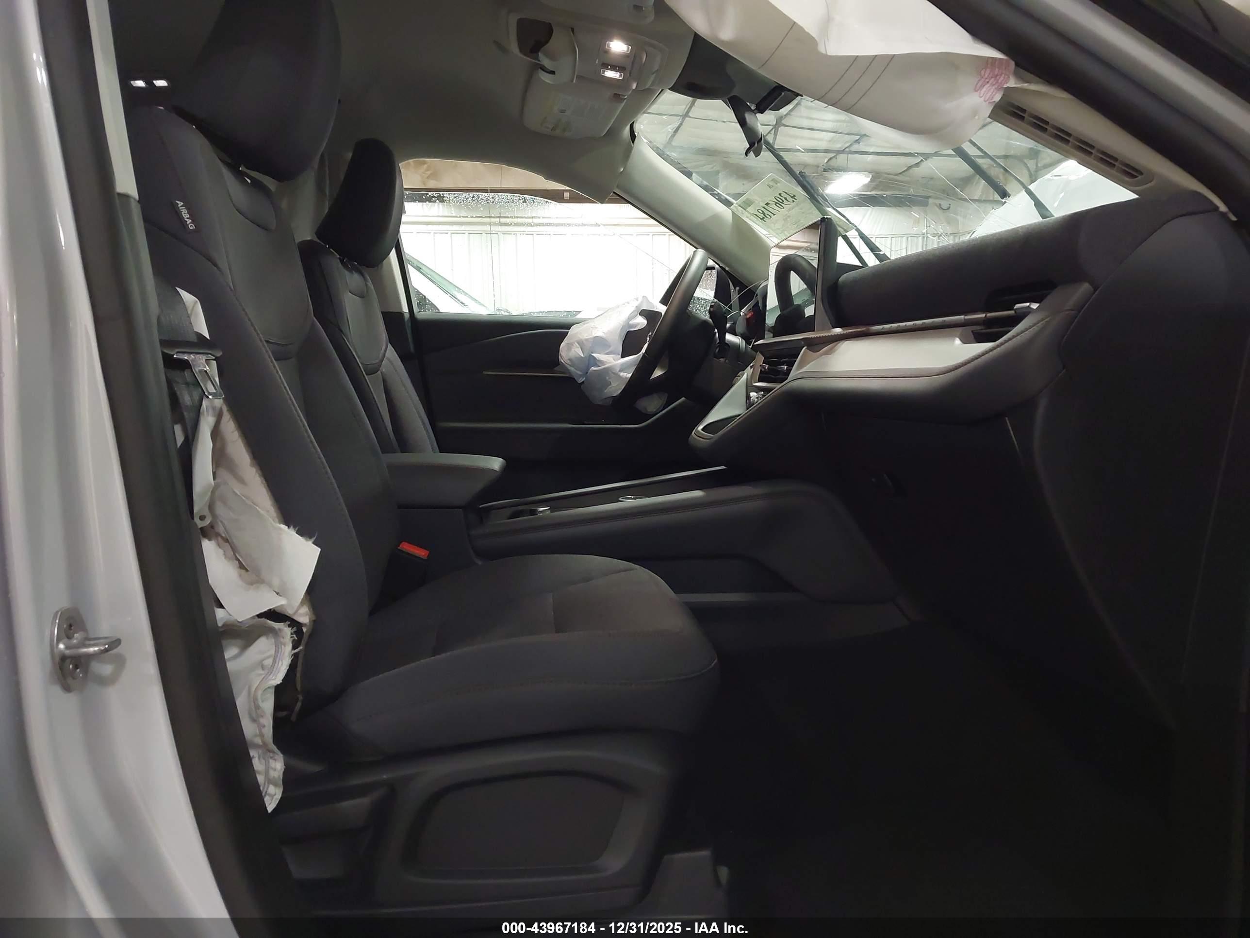 FORD EXPLORER image 5