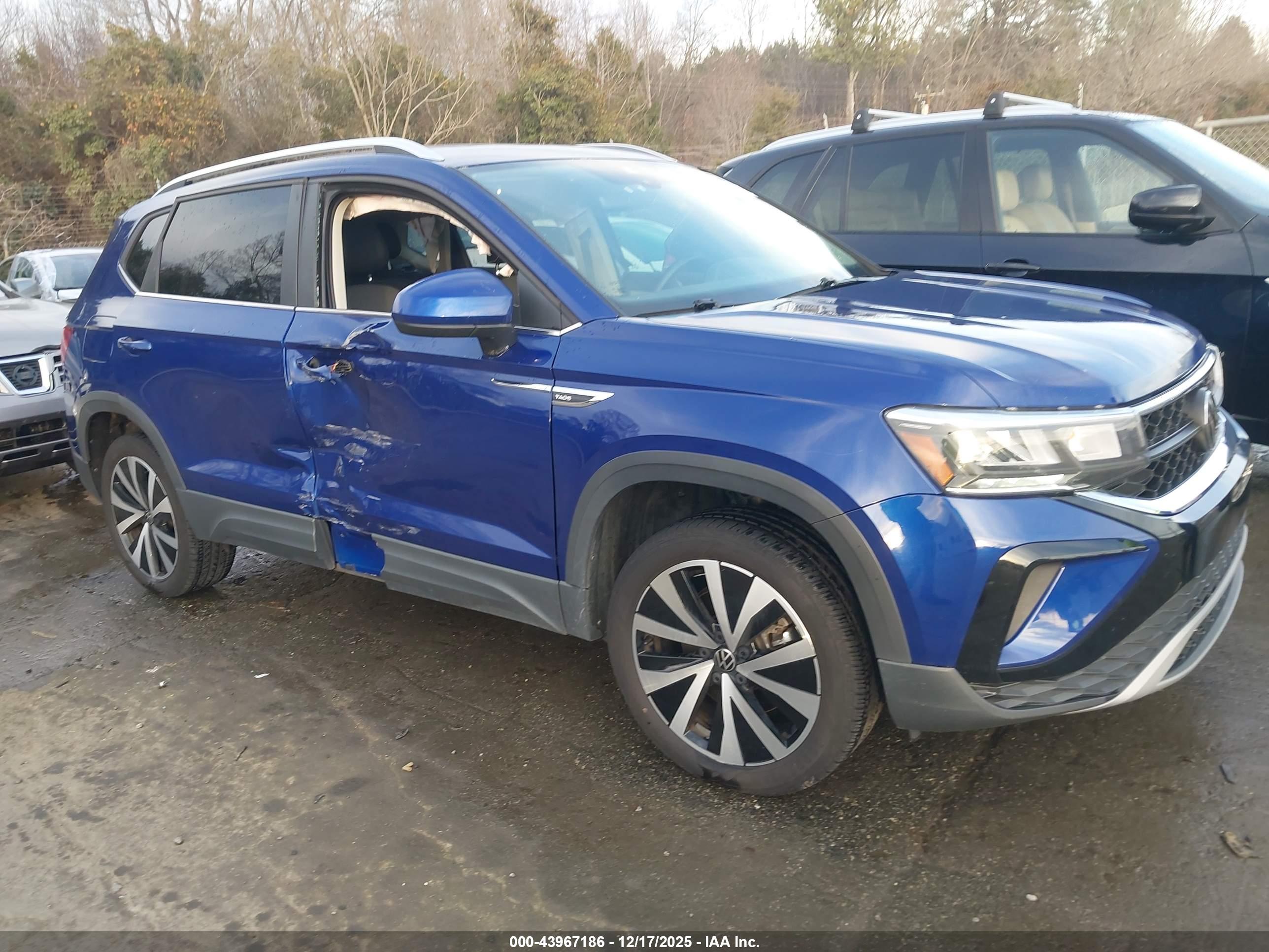 VOLKSWAGEN TAOS image 6