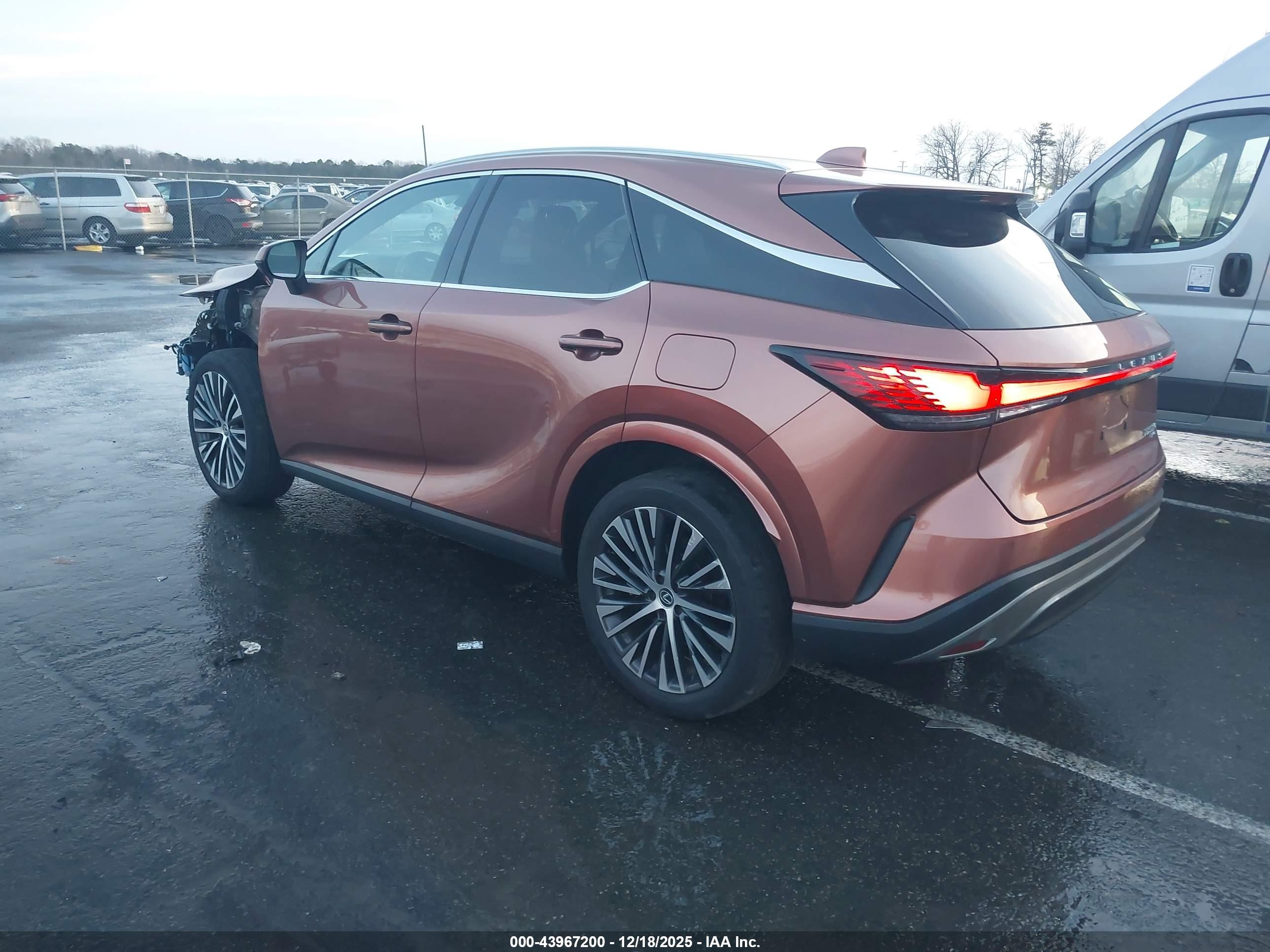 LEXUS RX image 3