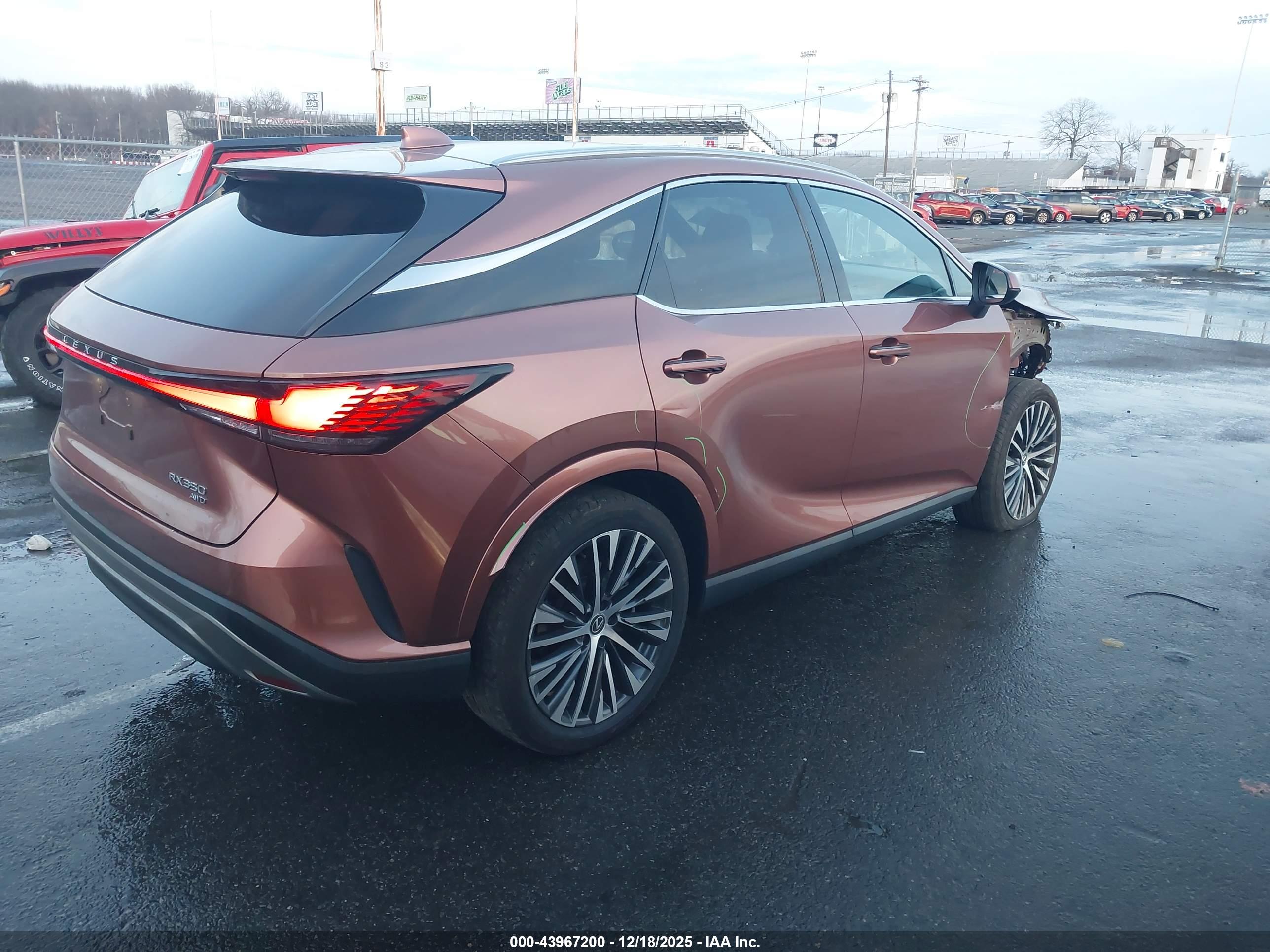 LEXUS RX image 4