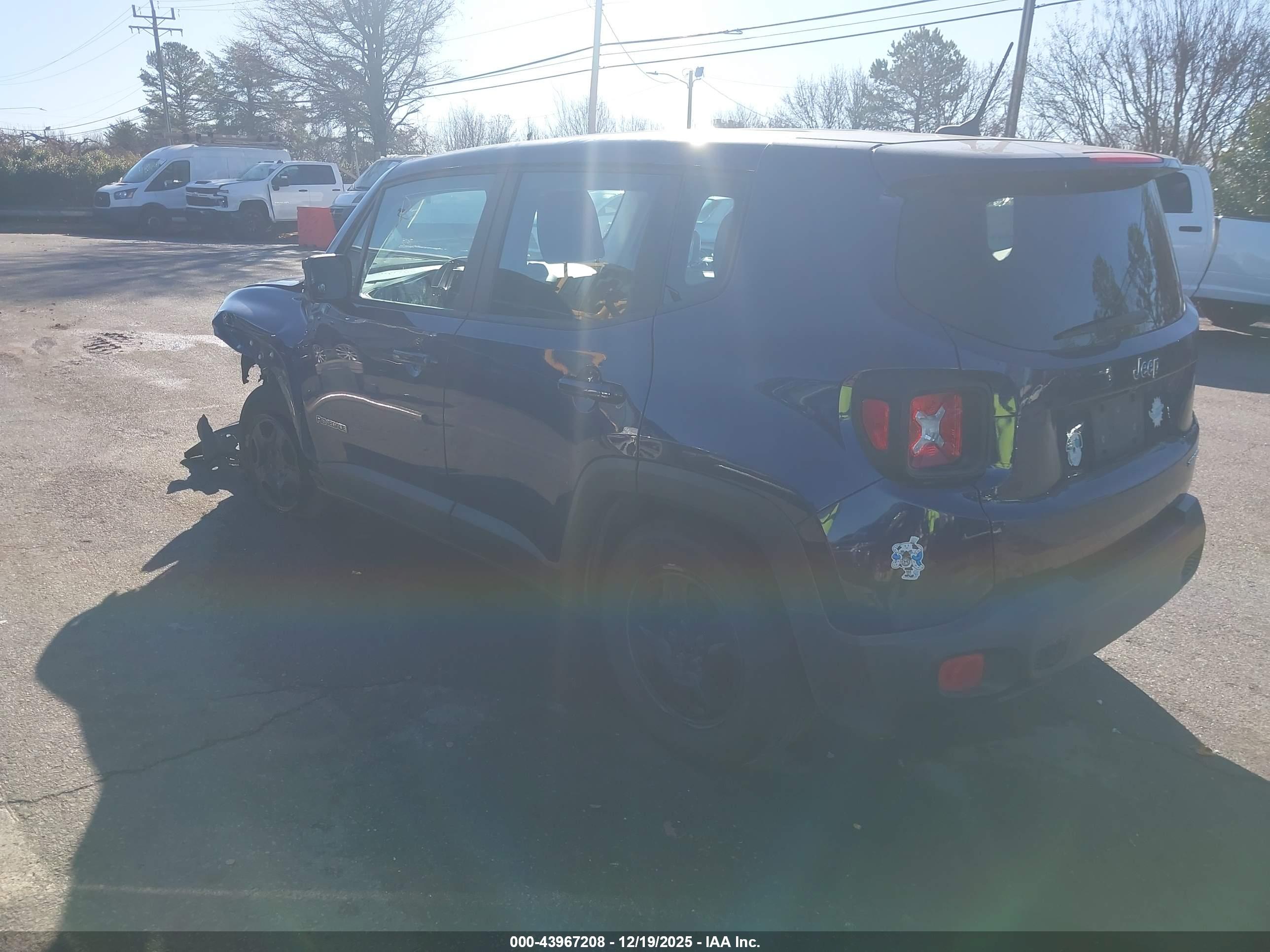 JEEP RENEGADE image 3