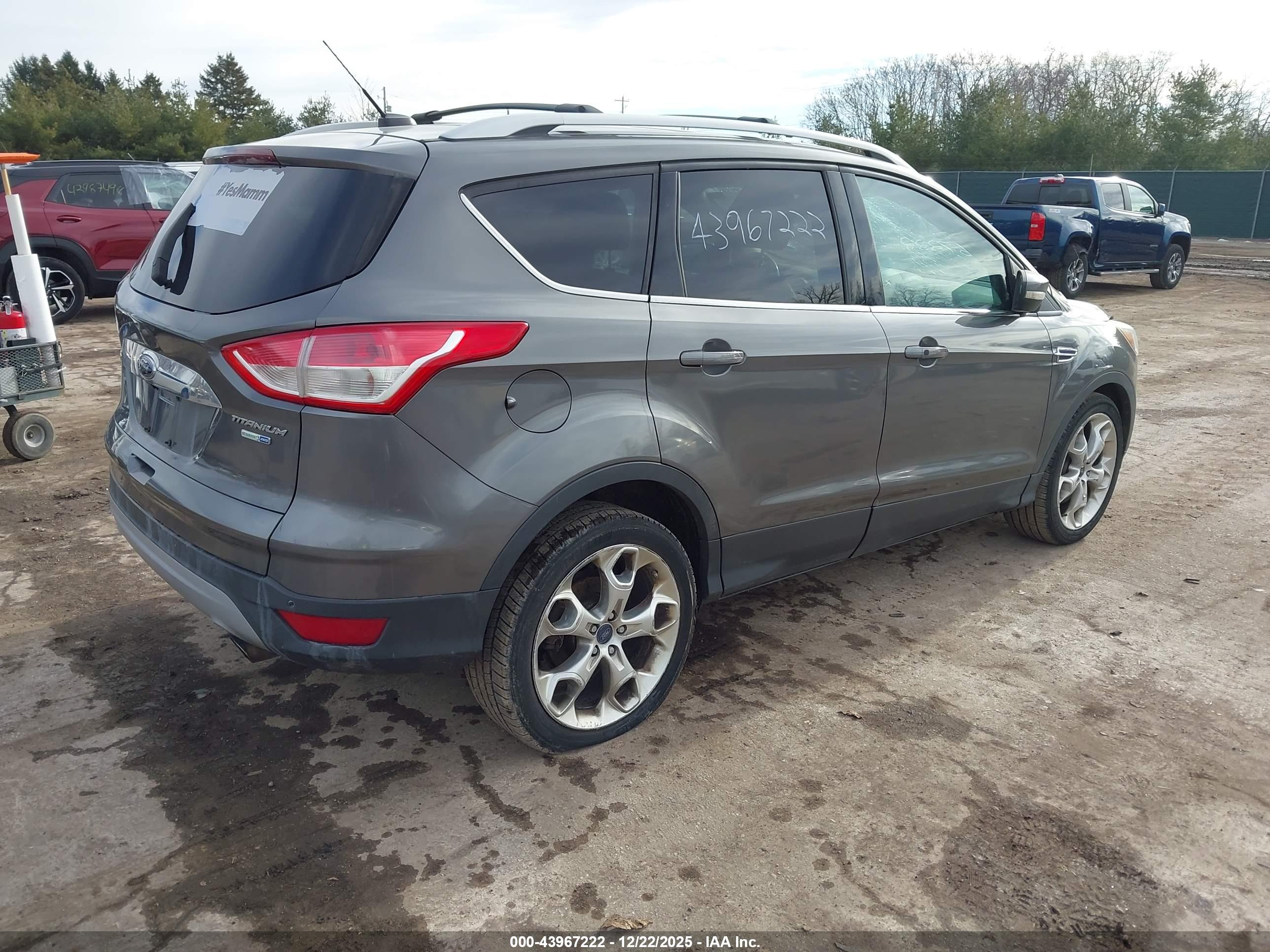 FORD ESCAPE image 4