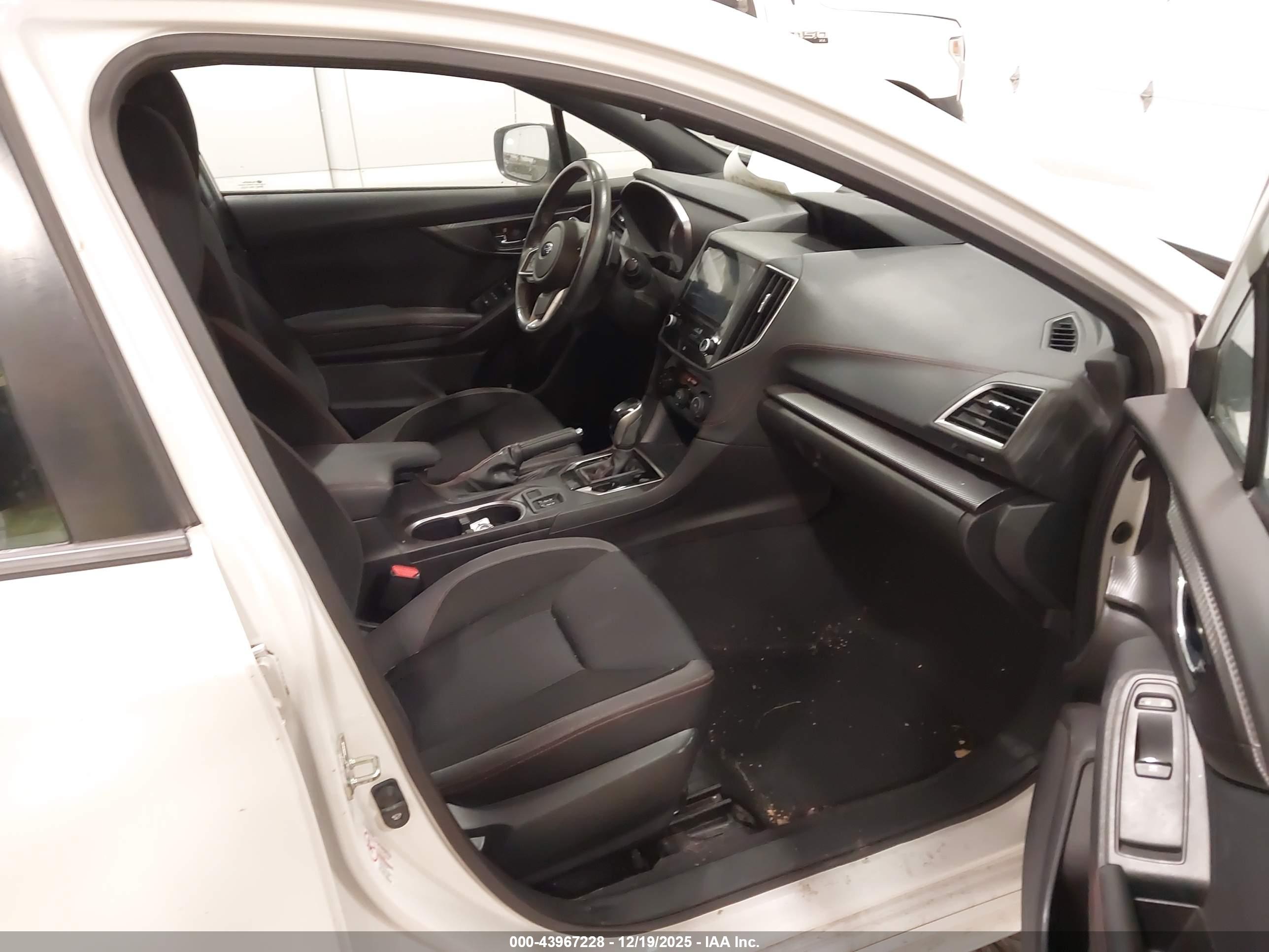 SUBARU IMPREZA image 5