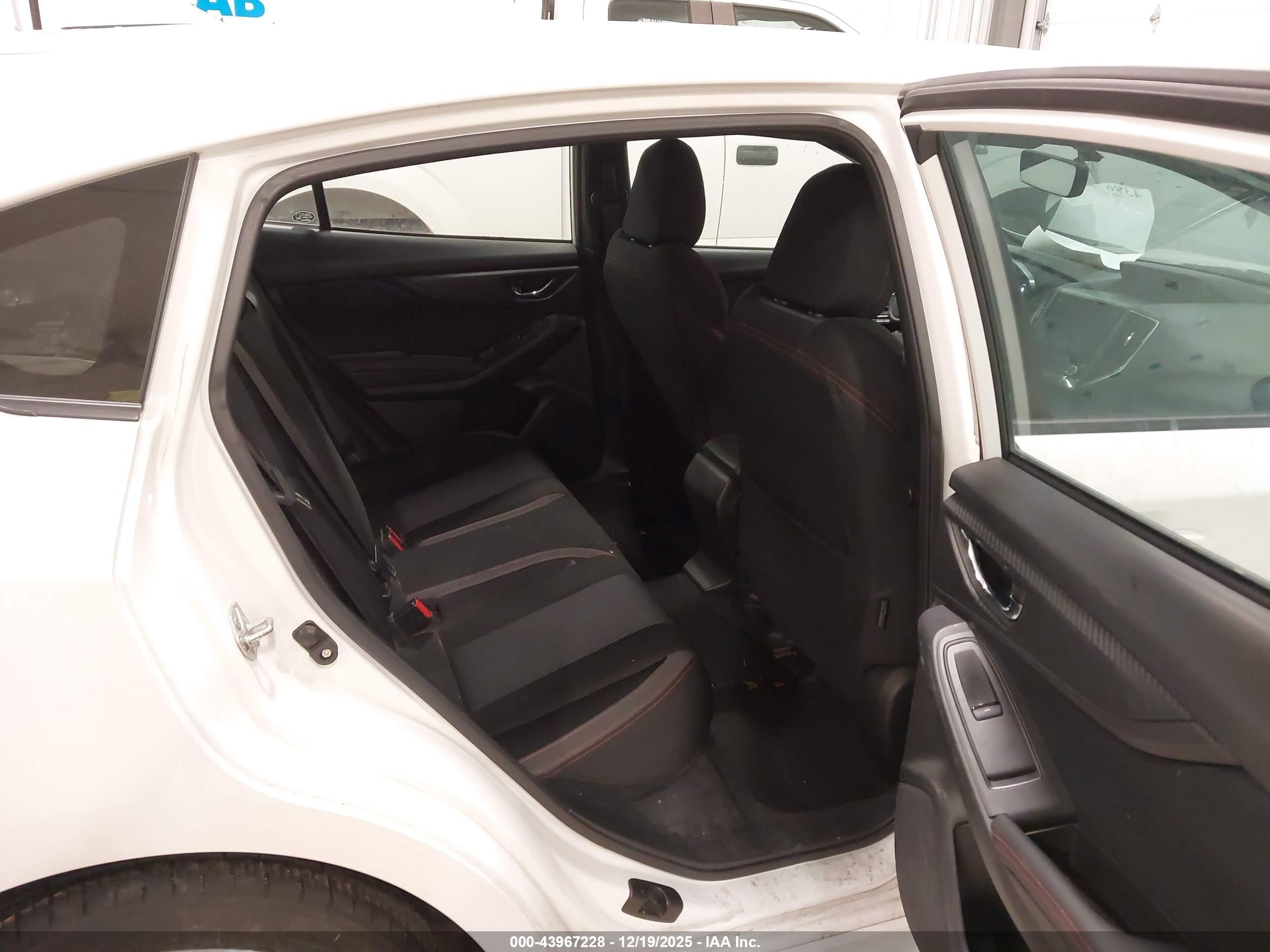 SUBARU IMPREZA image 8