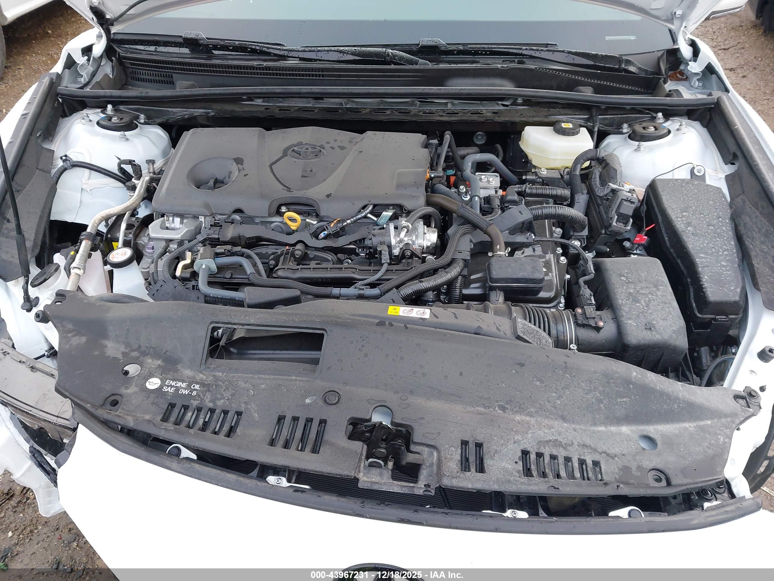 TOYOTA CAMRY image 10