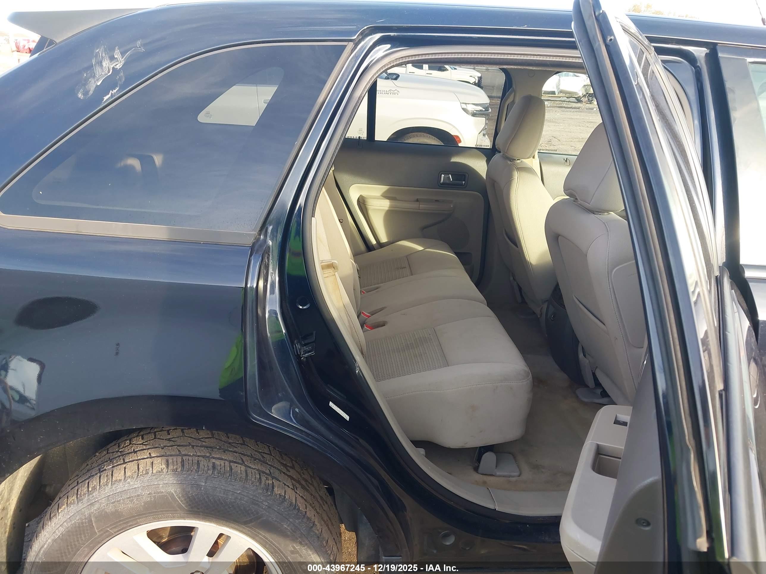 FORD EDGE image 8