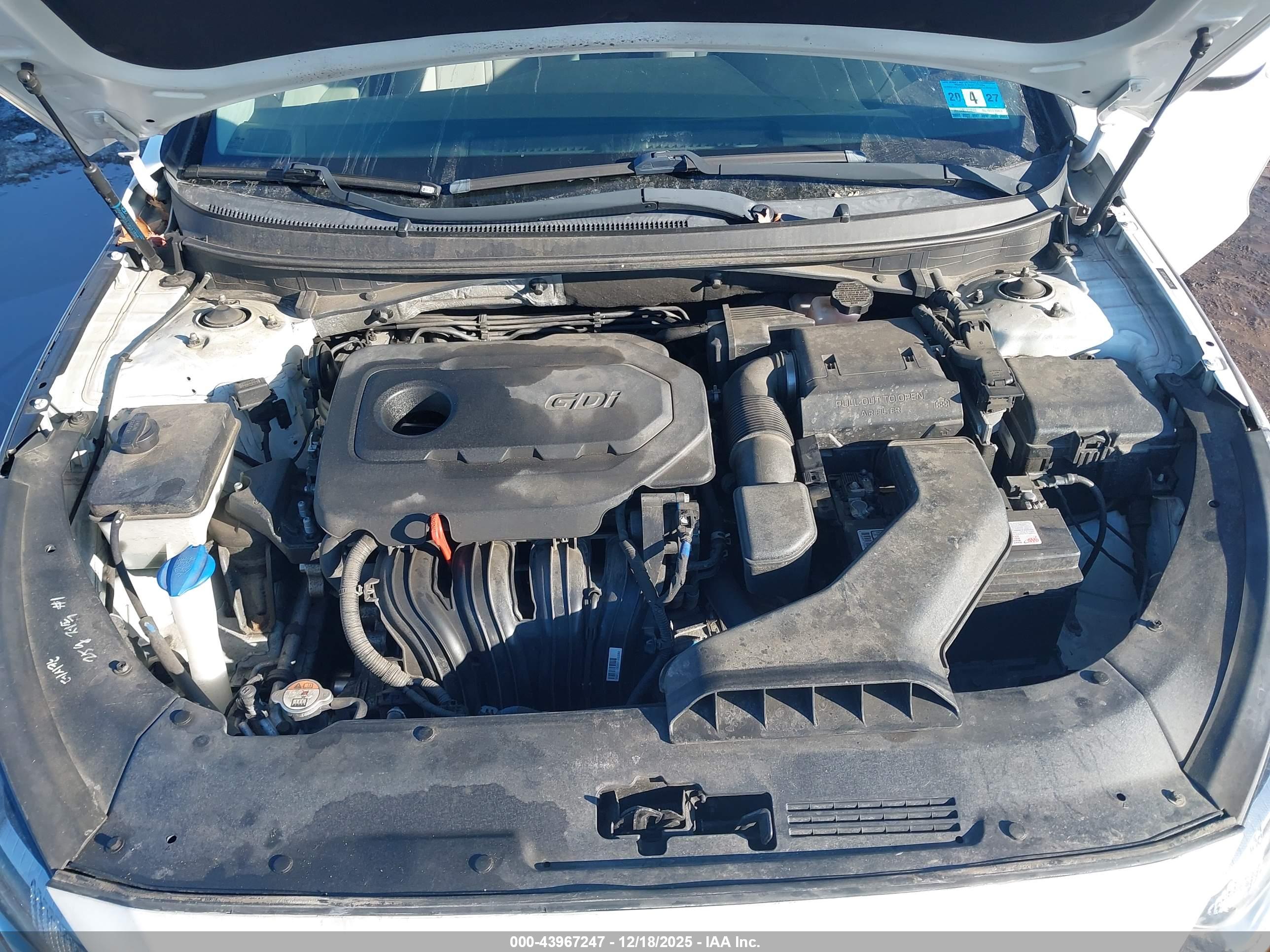HYUNDAI SONATA image 10