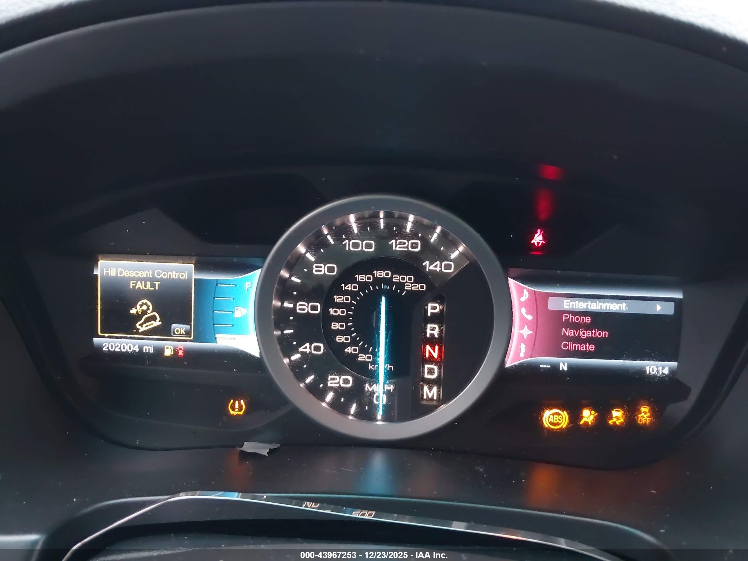 FORD EXPLORER image 7