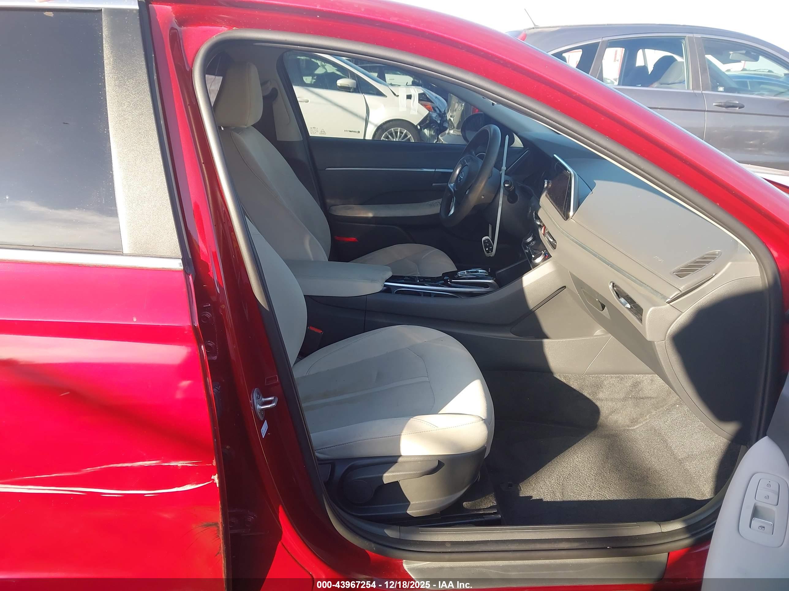 HYUNDAI SONATA image 5