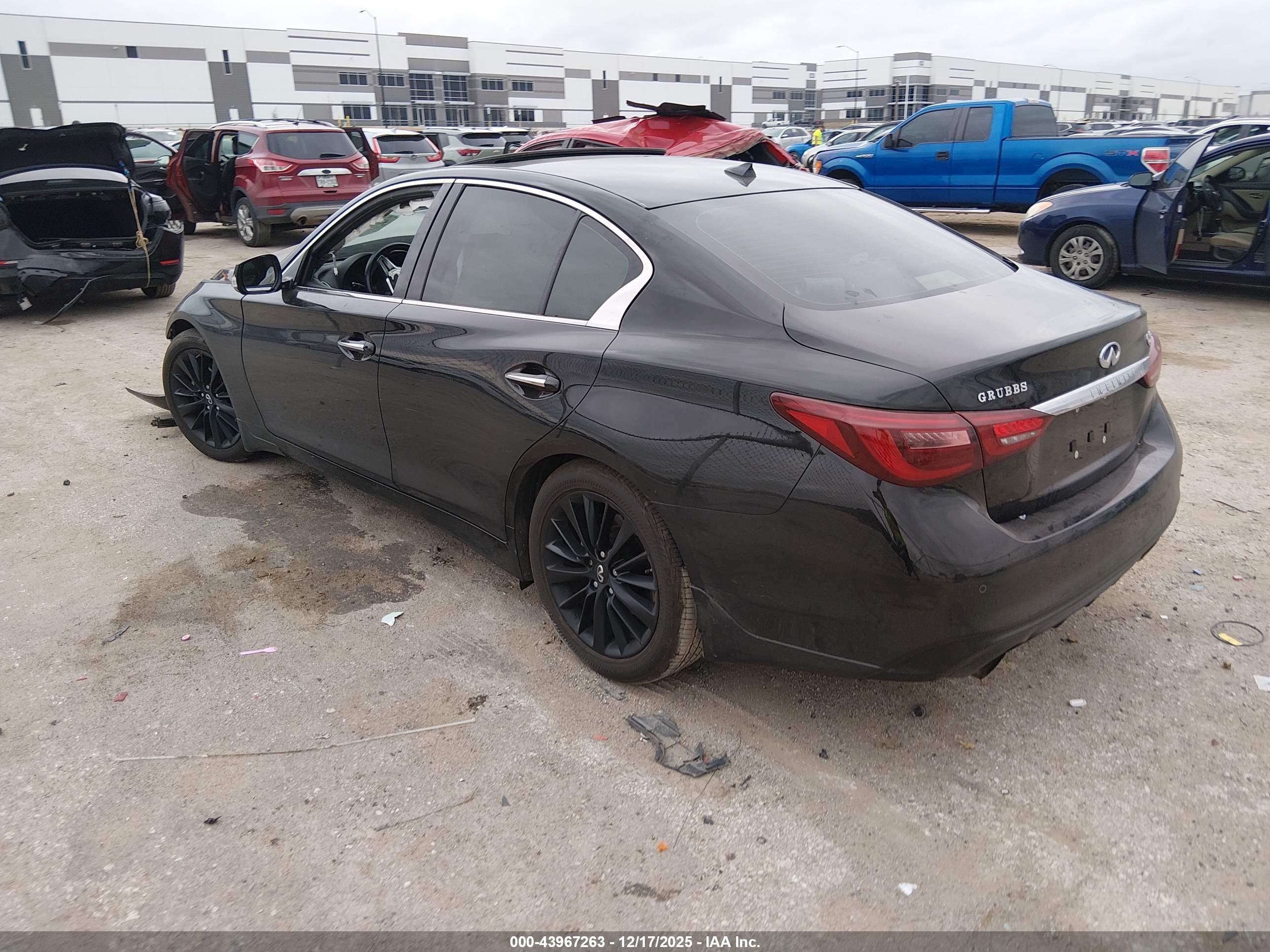 INFINITI Q50 image 3