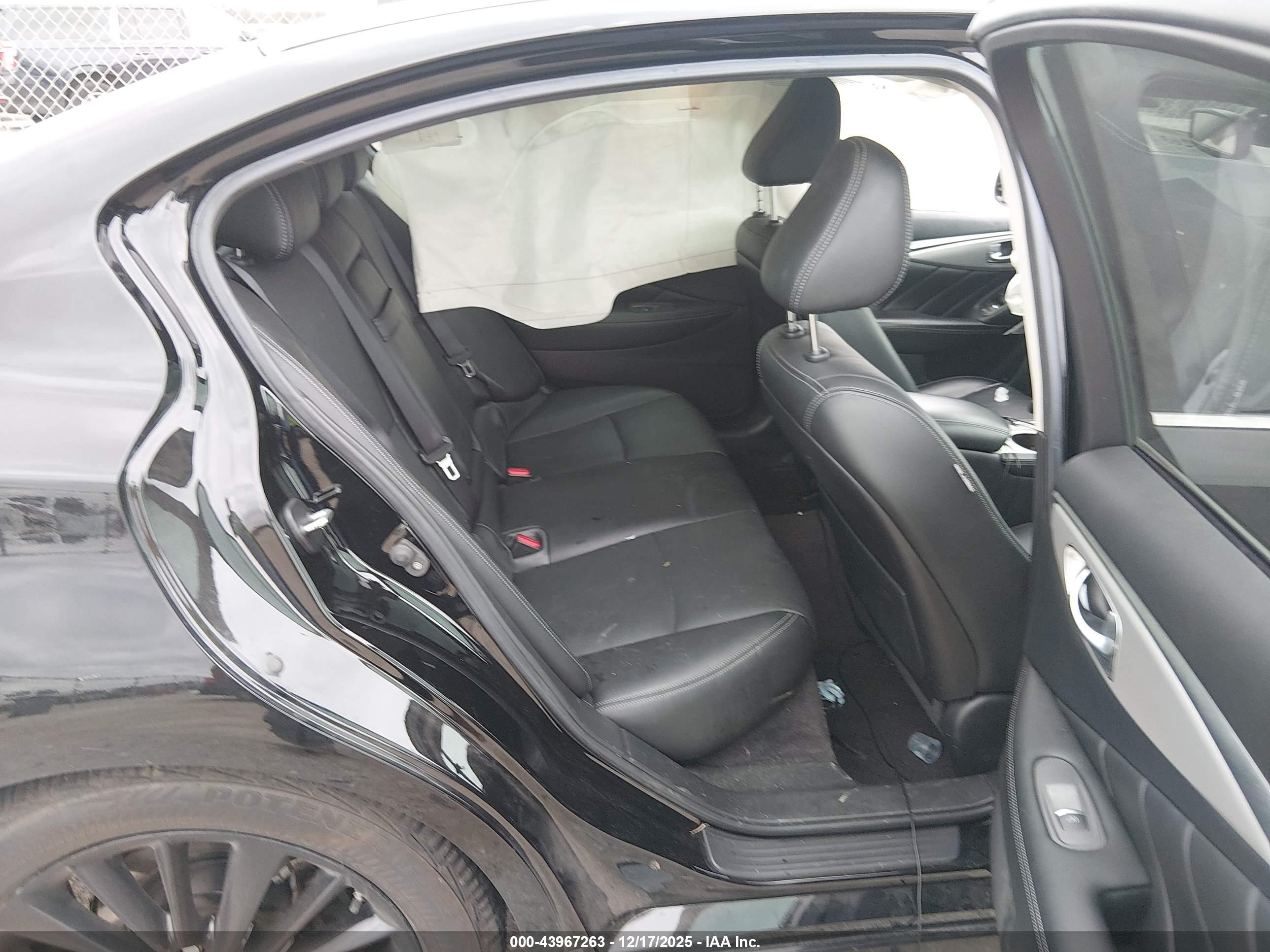INFINITI Q50 image 8