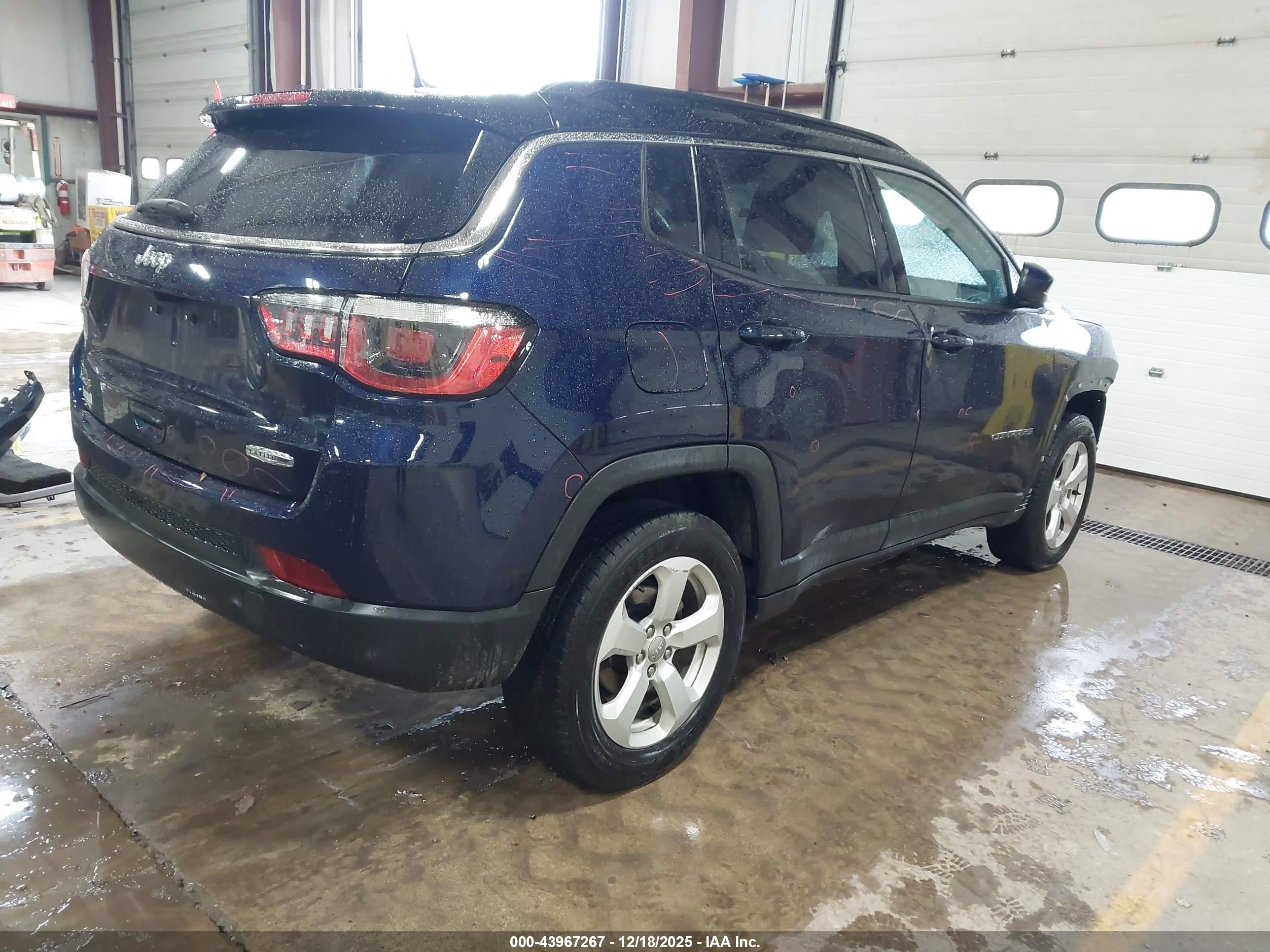 JEEP COMPASS image 4