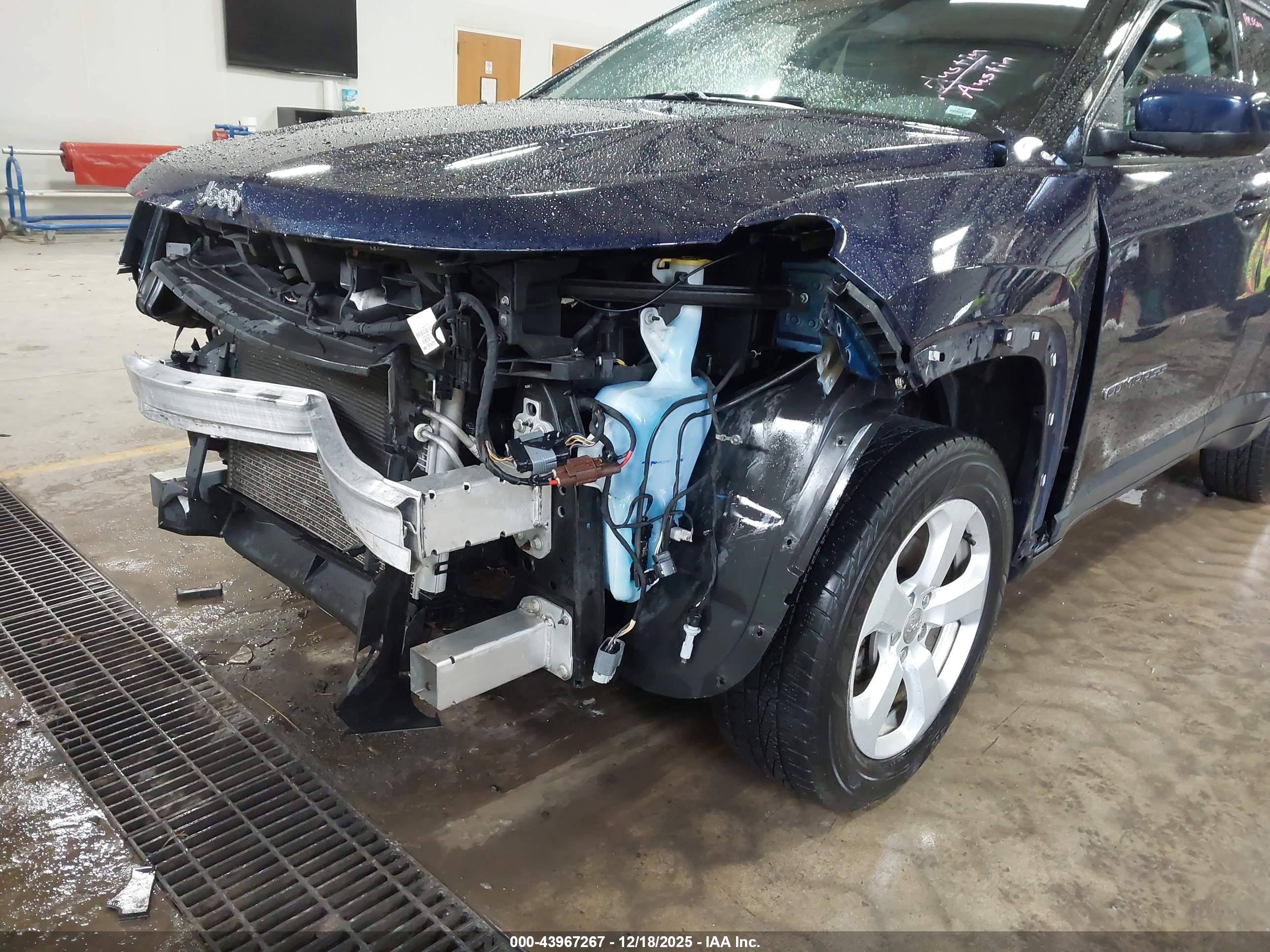 JEEP COMPASS image 6